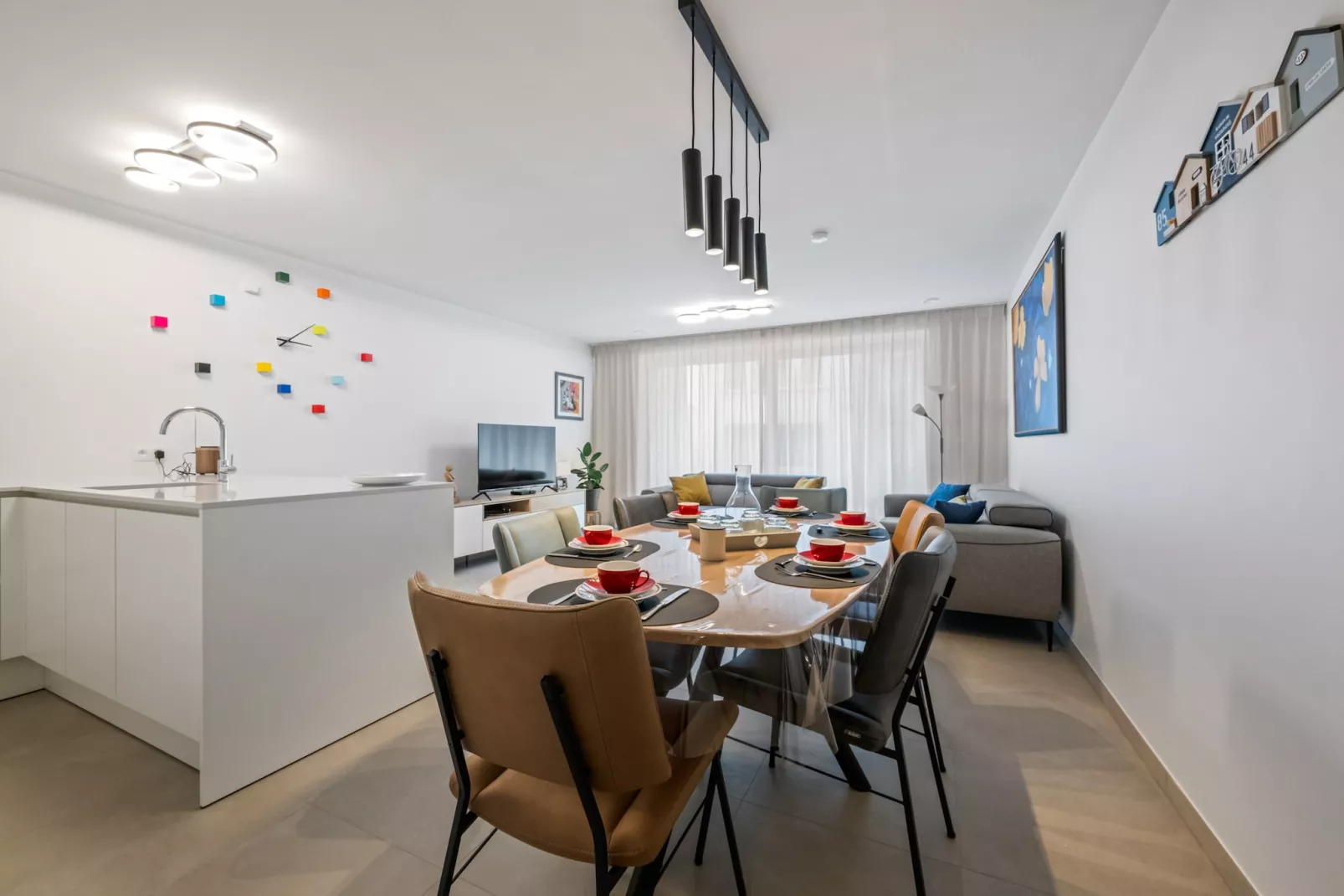 Swan 01.03-Dining room