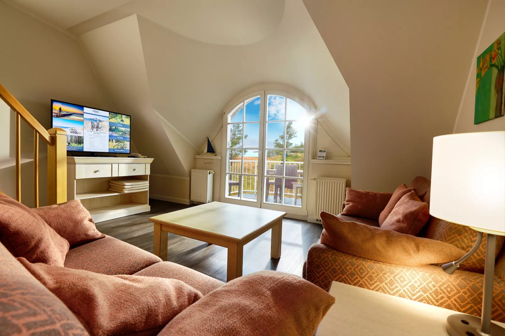 Garten-Maisonette Ferienwohnung - Strandhotel Dünenmeer-Wohnzimmer