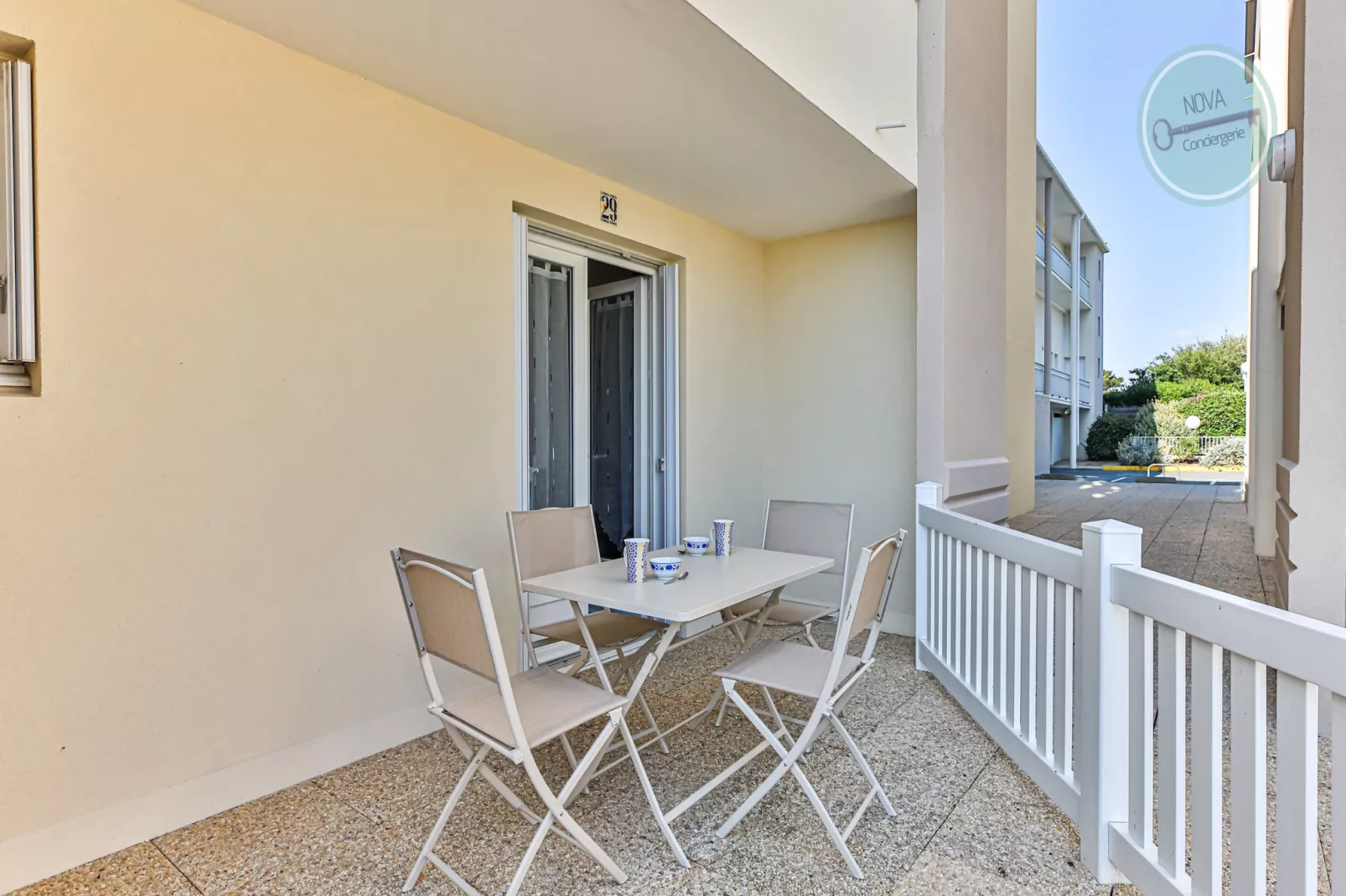 Ambition Marine-Terrace balcony
