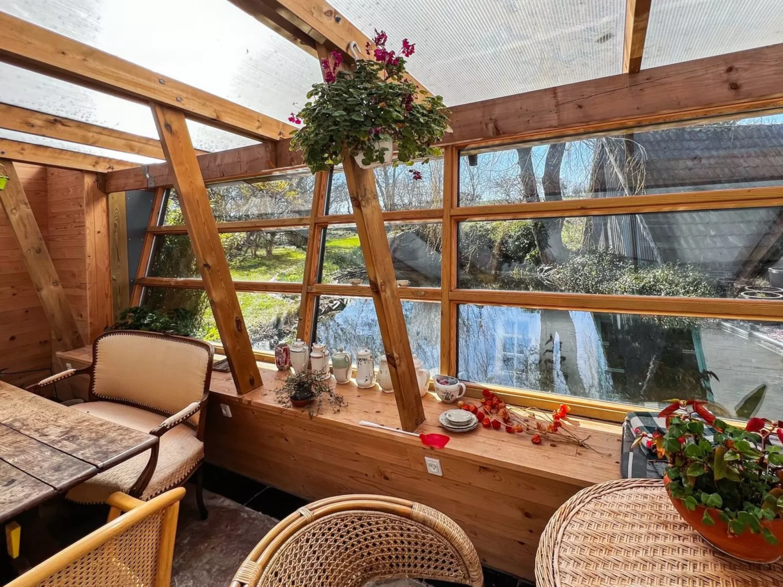 "Singa" - 600m from the sea-Drinnen
