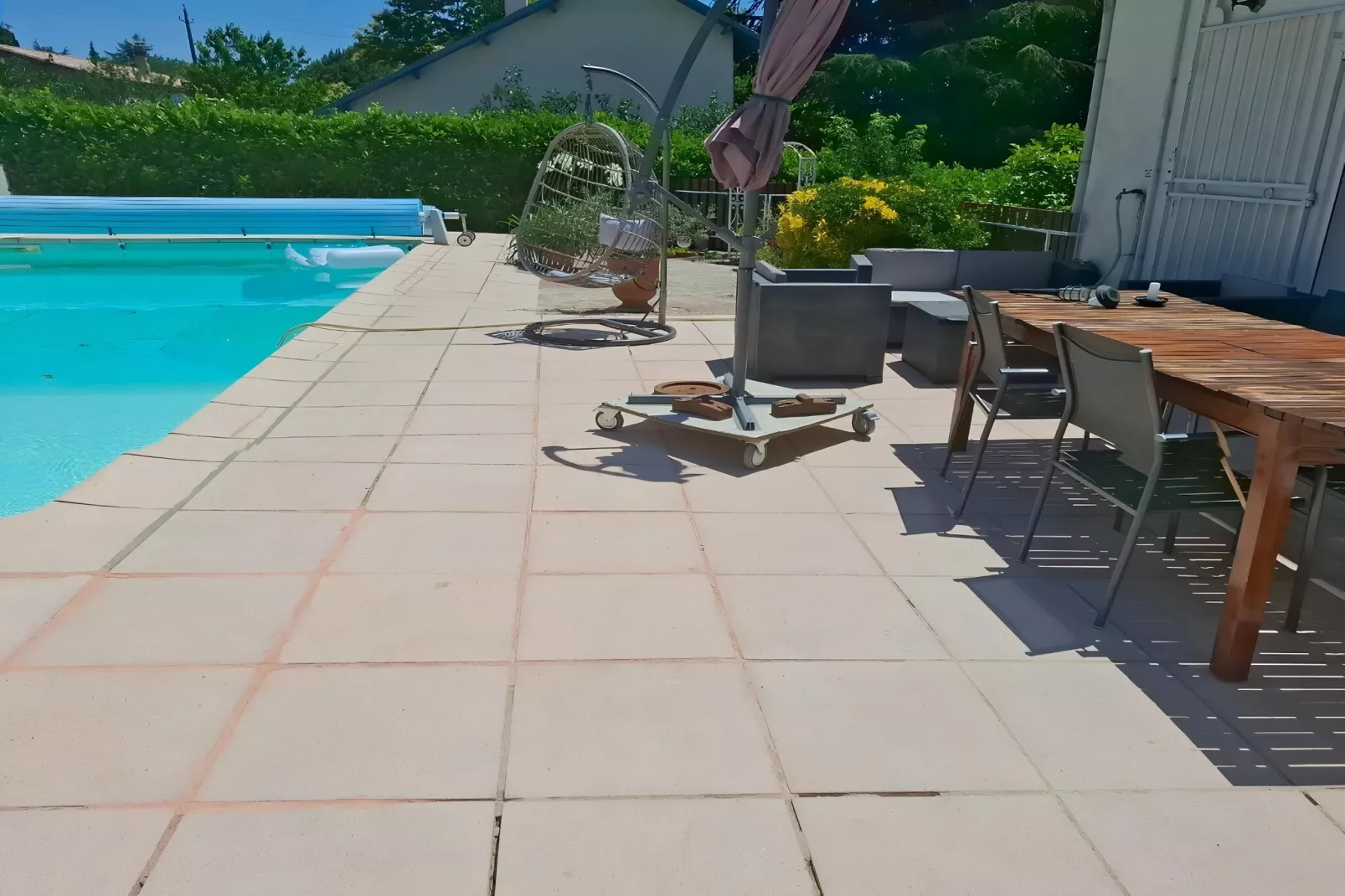 Villa avec piscine-Extérieur été