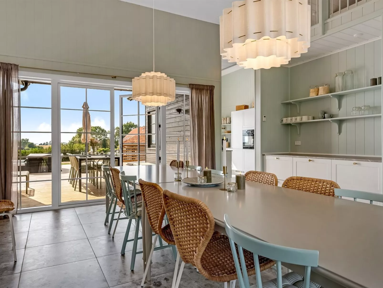 "Adia" - 650m from the sea-Drinnen