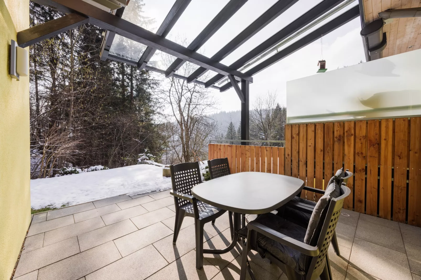 AlpenNest Appartement-Terrasse/Balkon