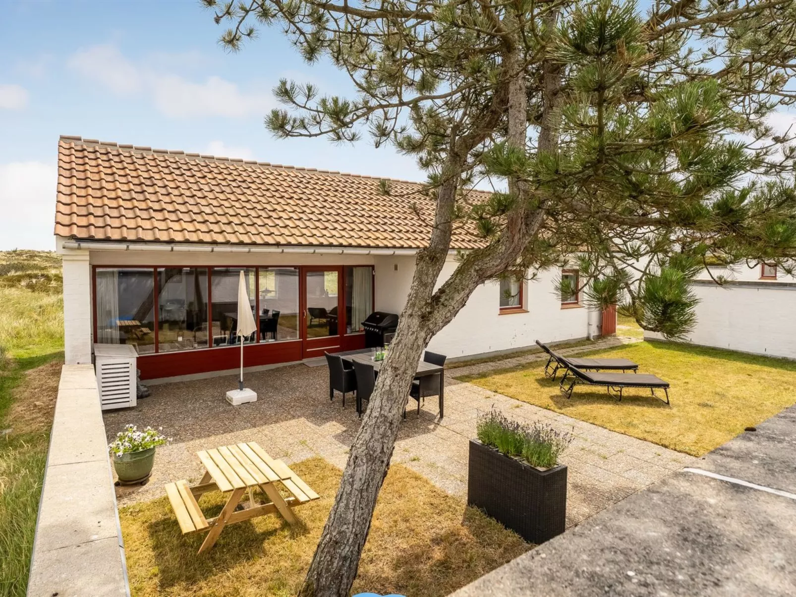 "Aike" - 1km from the sea-Outside