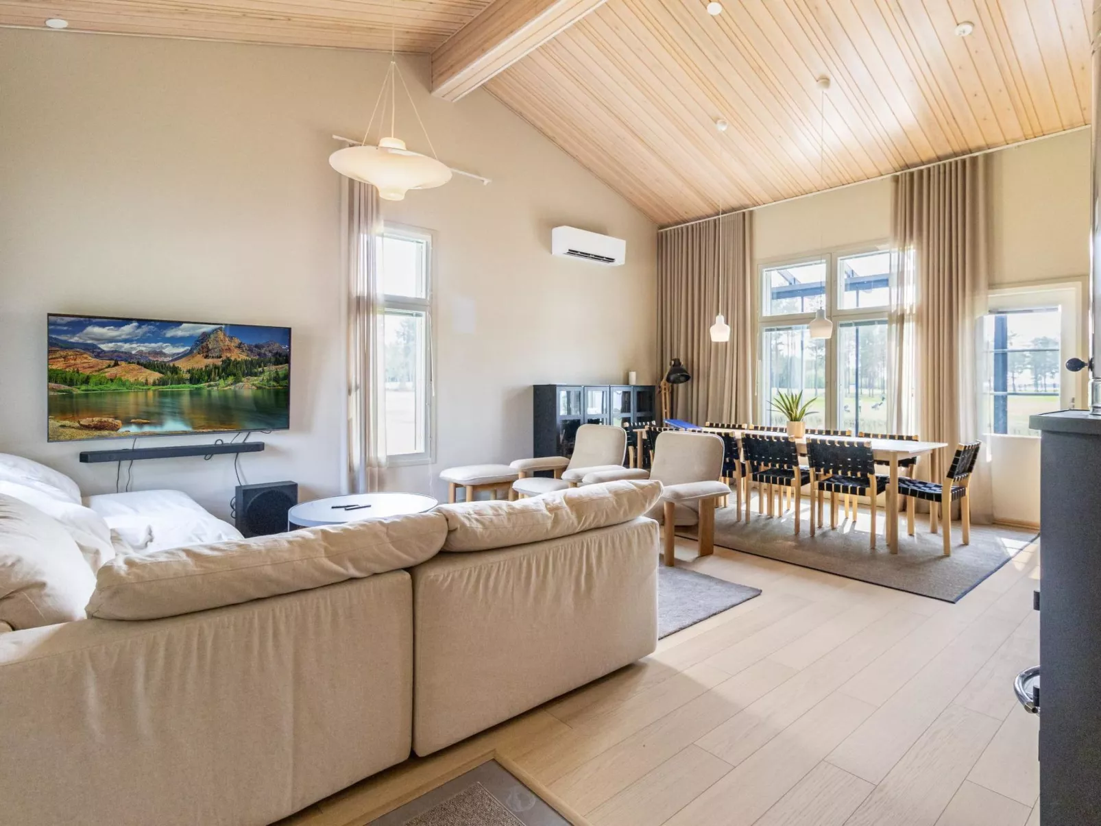 Villa virpi golf-Inside