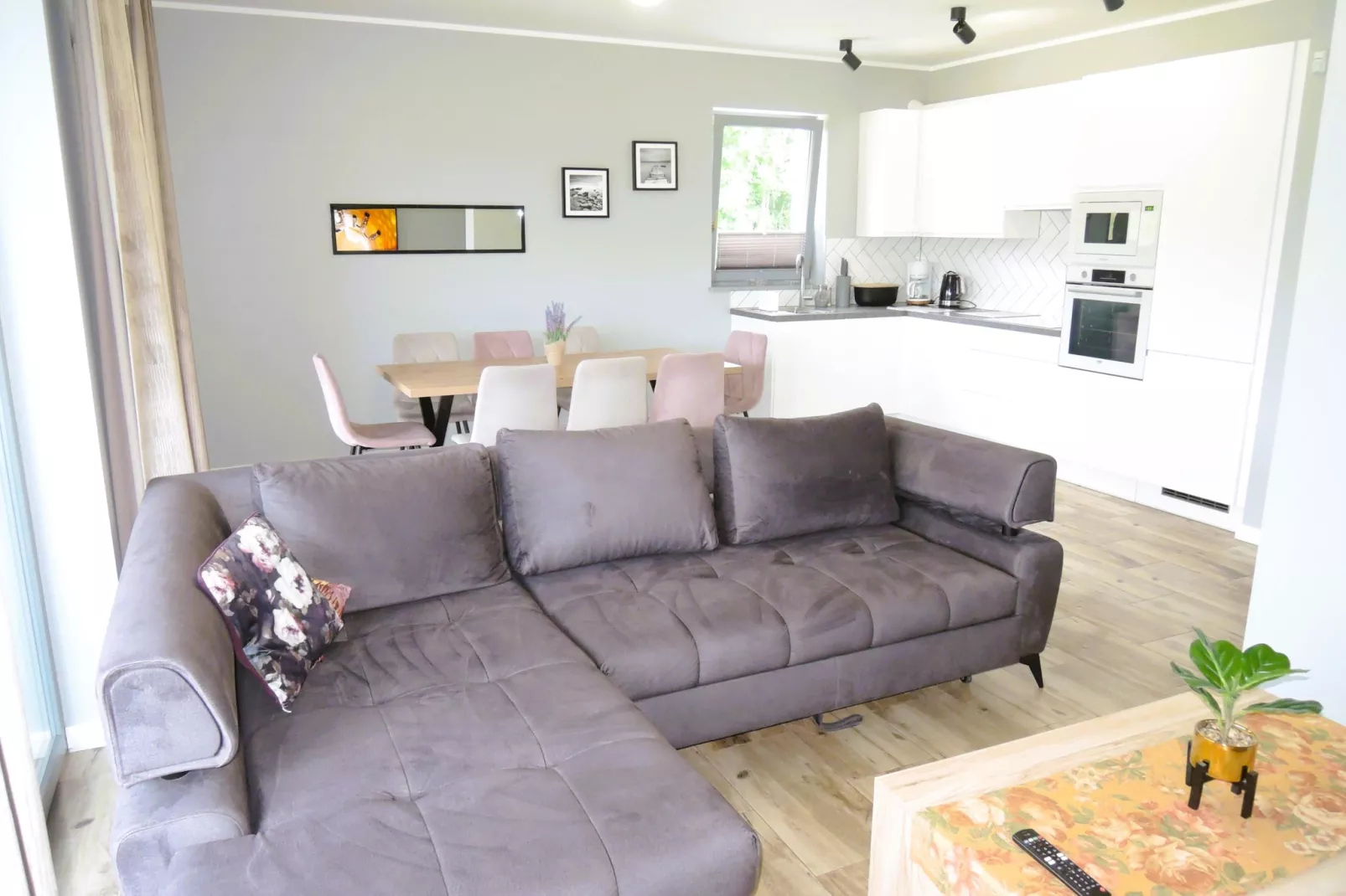 Dom wakacyjny Bursztynowa 2 na 20 osób-Wohnzimmer
