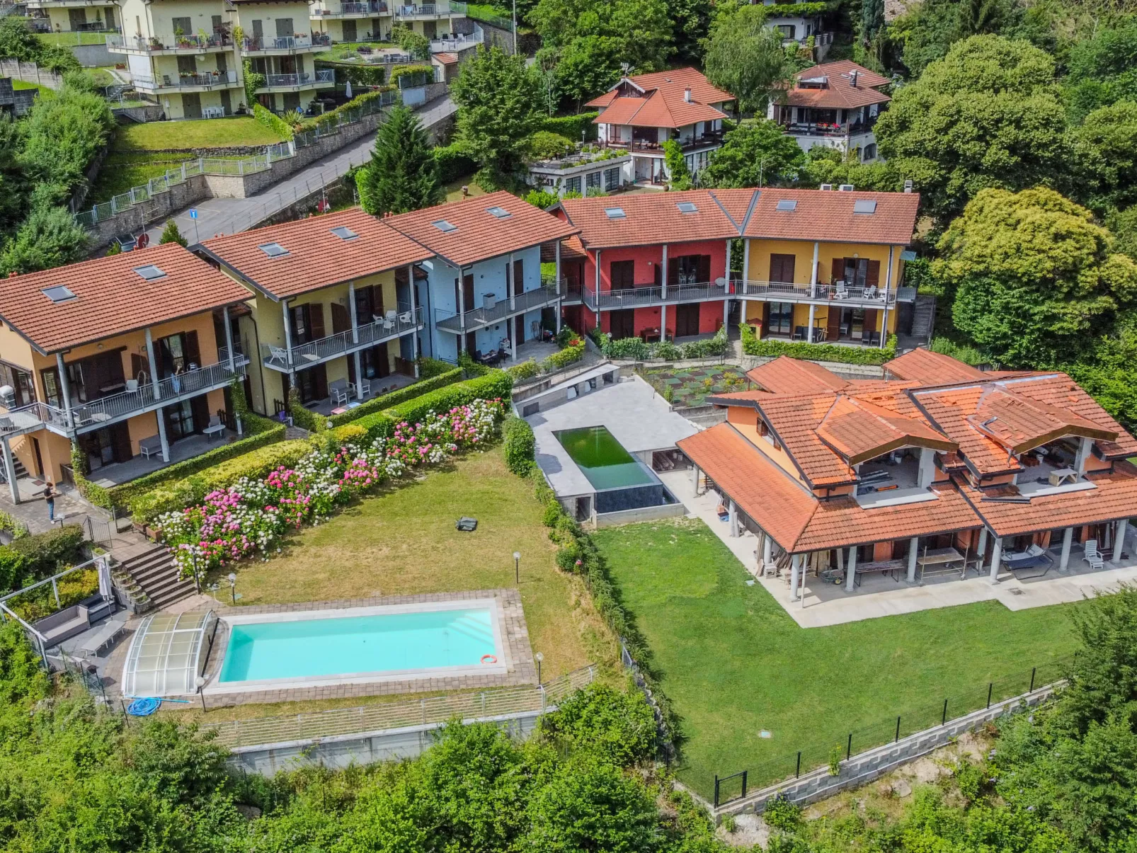 Borgo Castello-Draußen