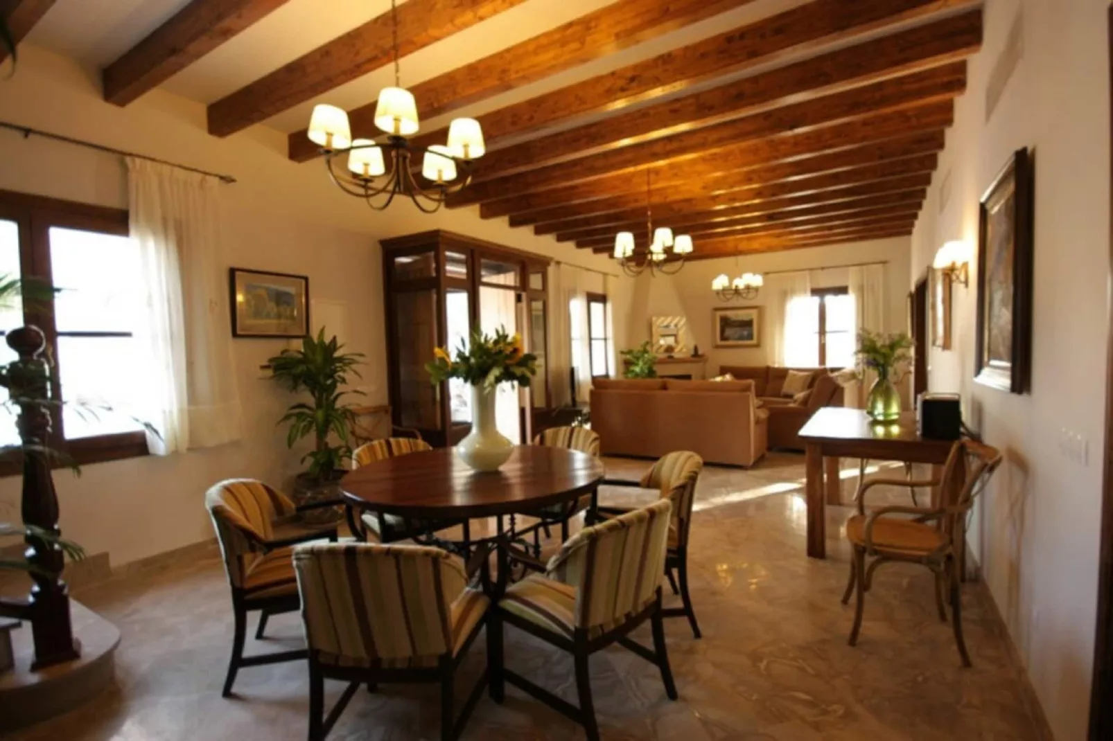 Sa Sinia Petra-Dining room