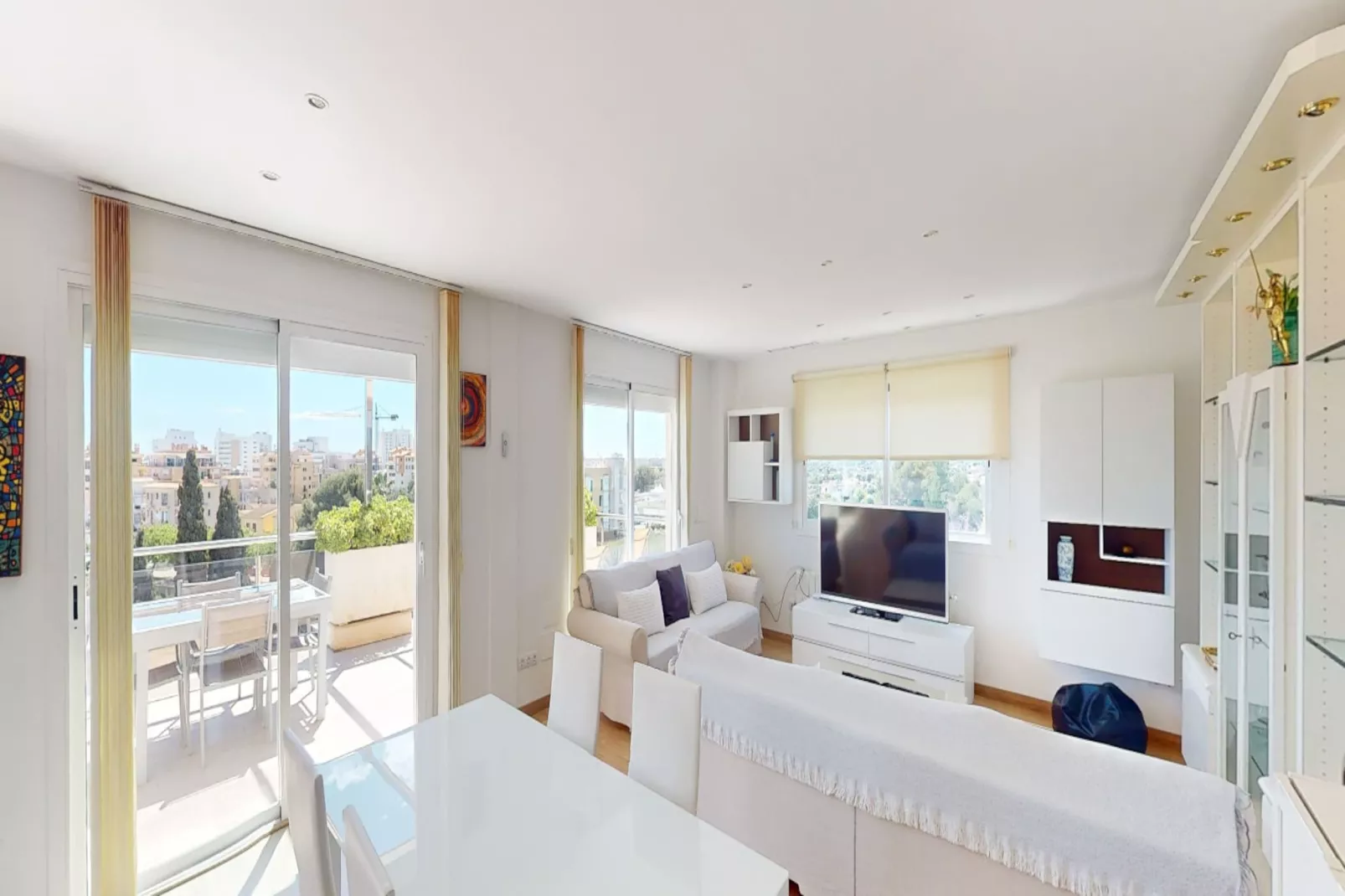 Las Palmeras 3-Living room