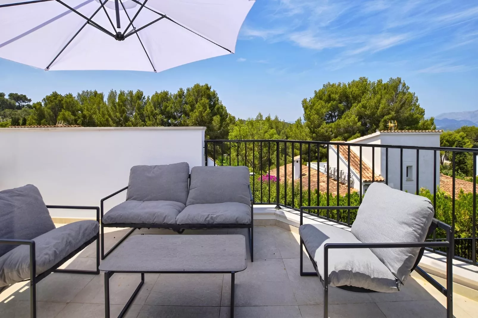 Villa Calma-Terrasse/Balkon