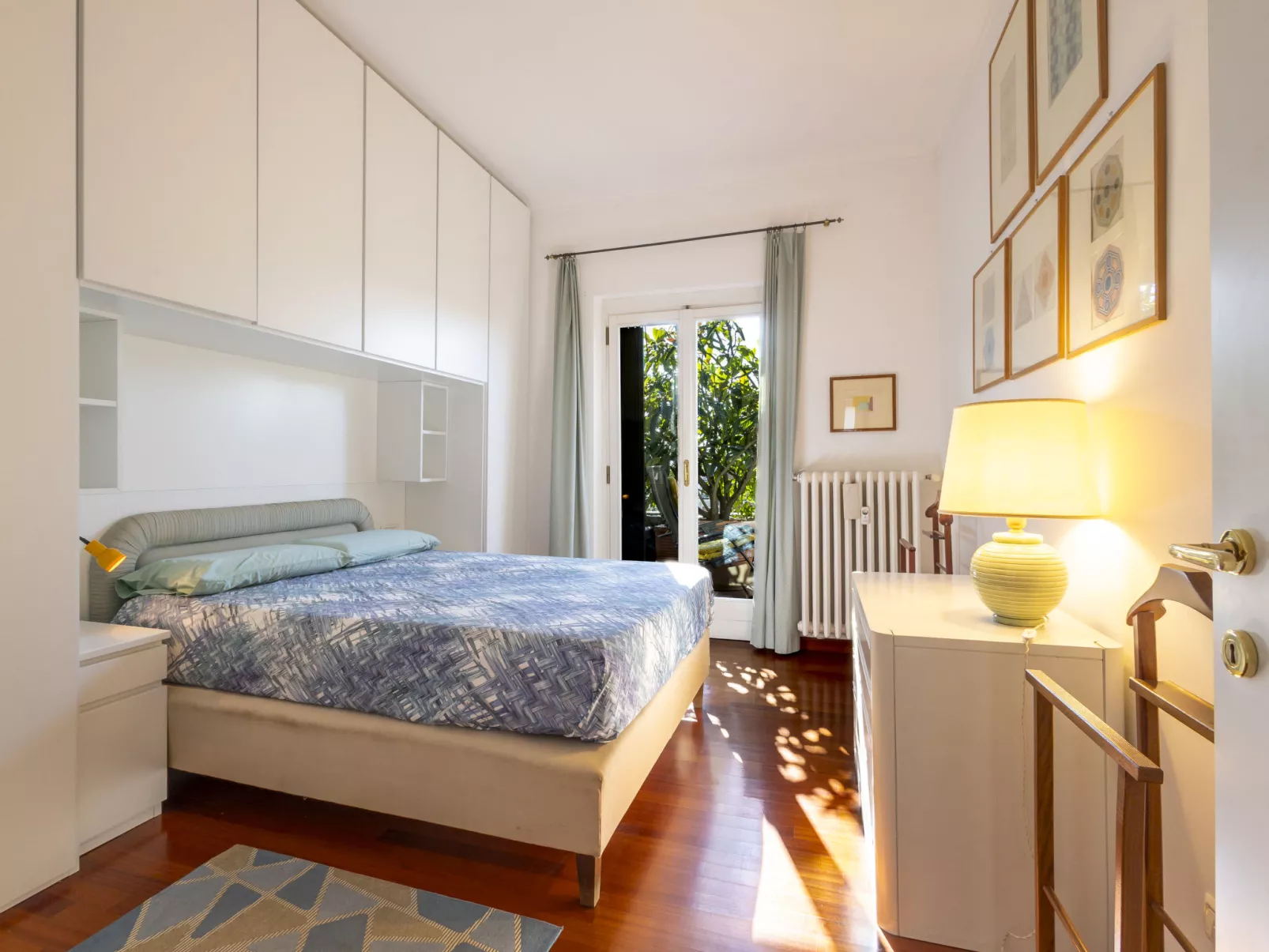 Bianca di Savoia Terrace View-Inside