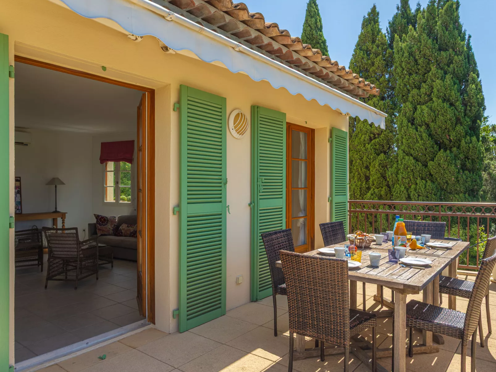 Les Terrasses de Grimaud-Outside
