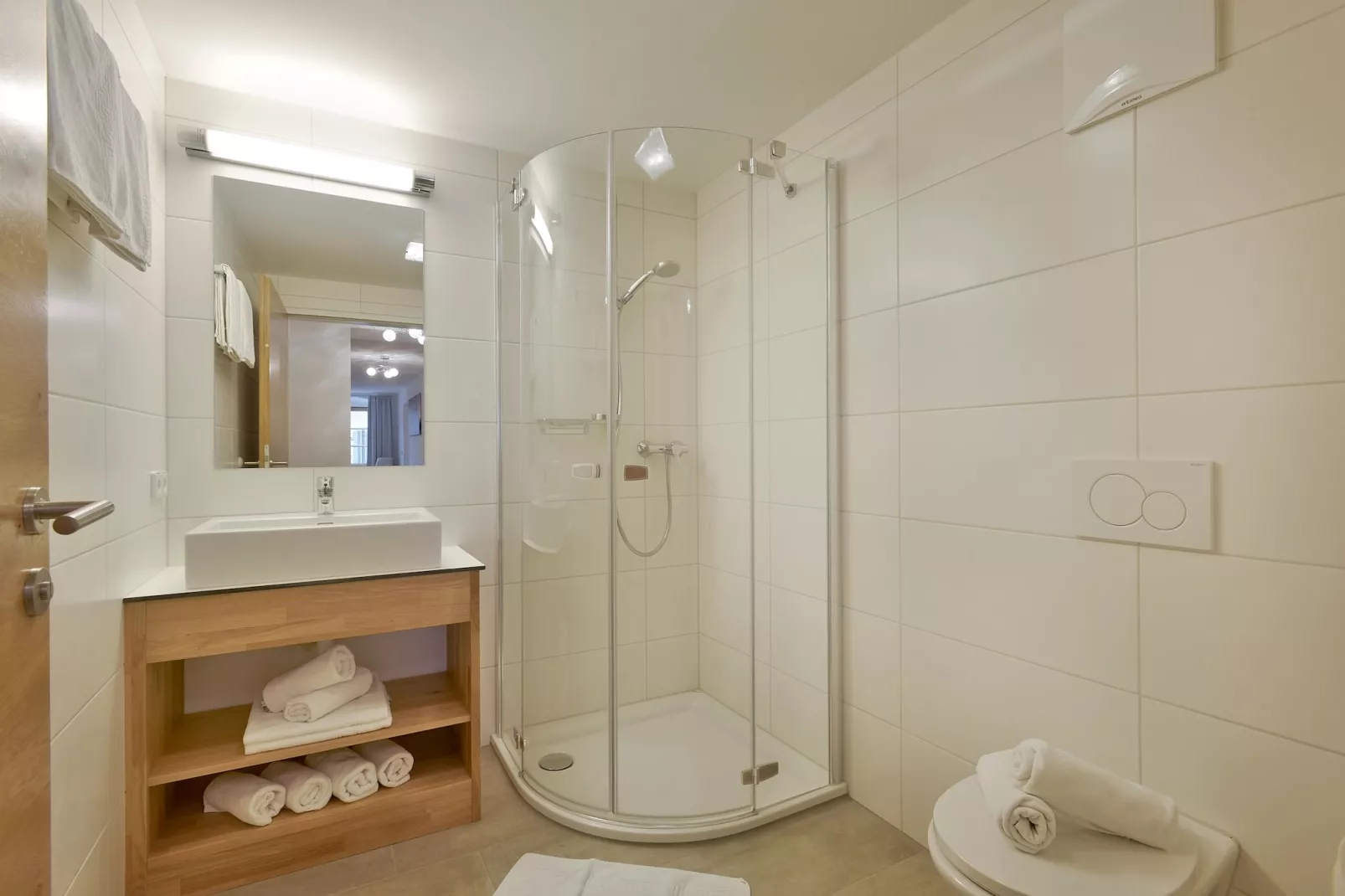 Jägerhaus Appartements-Bathroom