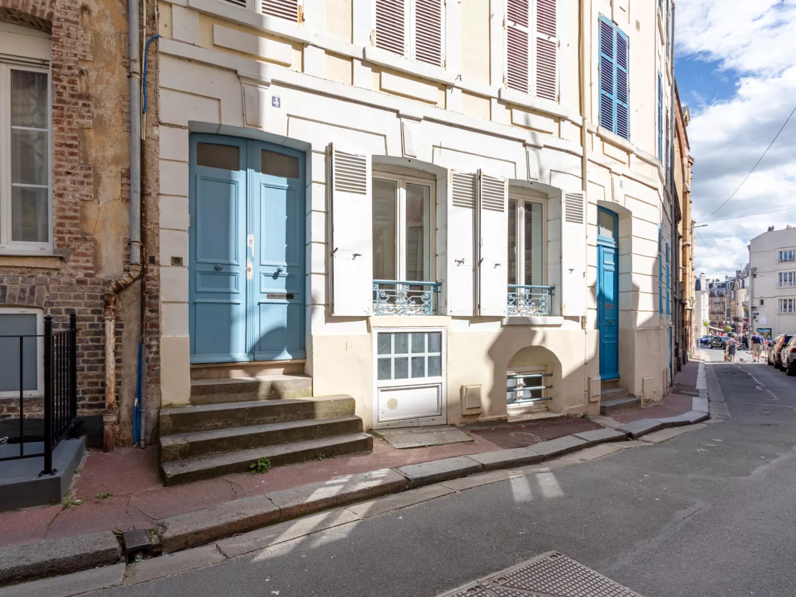 Trouville Plage-Outside