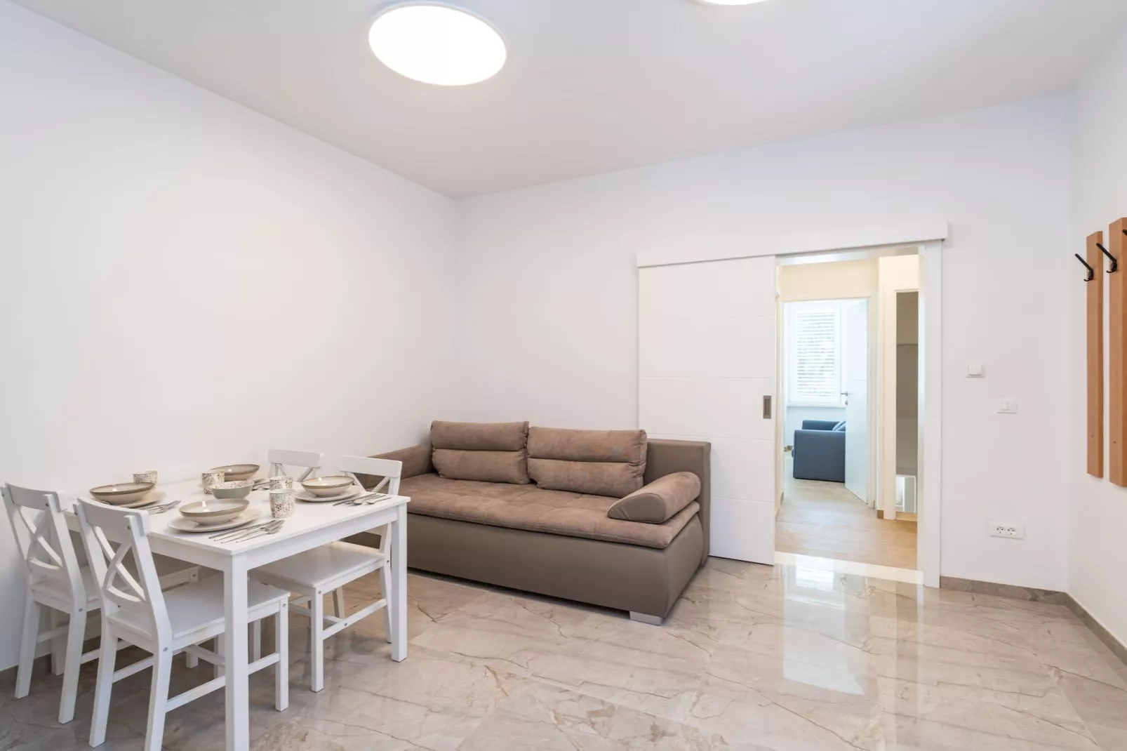 Apartment Nikolica - Two Bedroom Apartment with Terrace-Salon