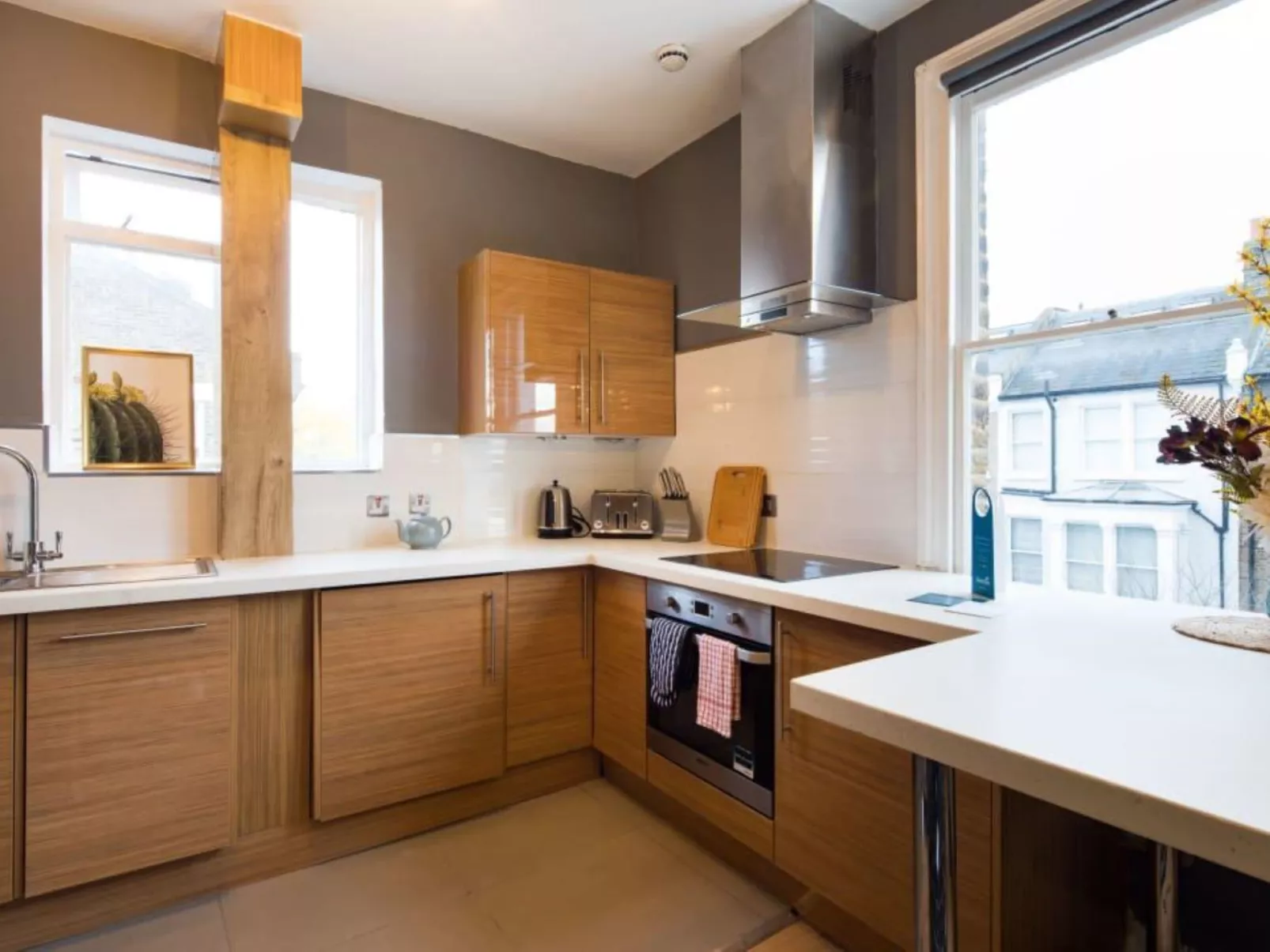 Lenna Gdns 2 Bed-Dedans