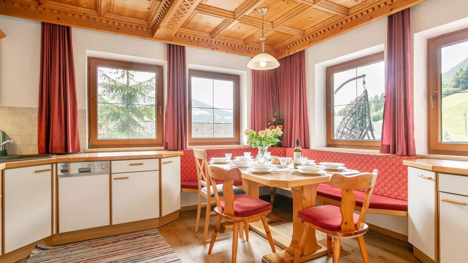 Almruhe Alpbach-Dining room