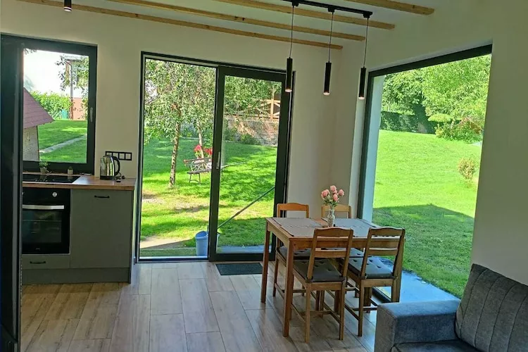Nowy dom wakacyjny dla 7 osób Lędzin-Dining room
