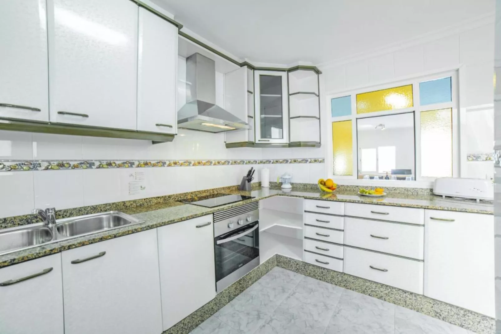 Coastal House Sa F46-Kitchen