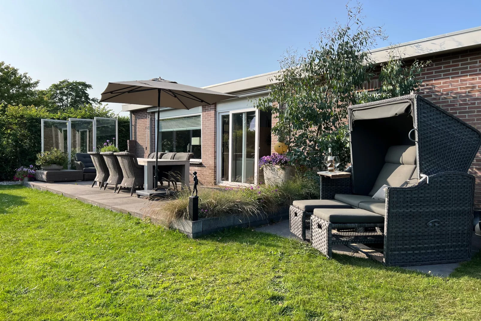 Eureka 103-Exterior in summer