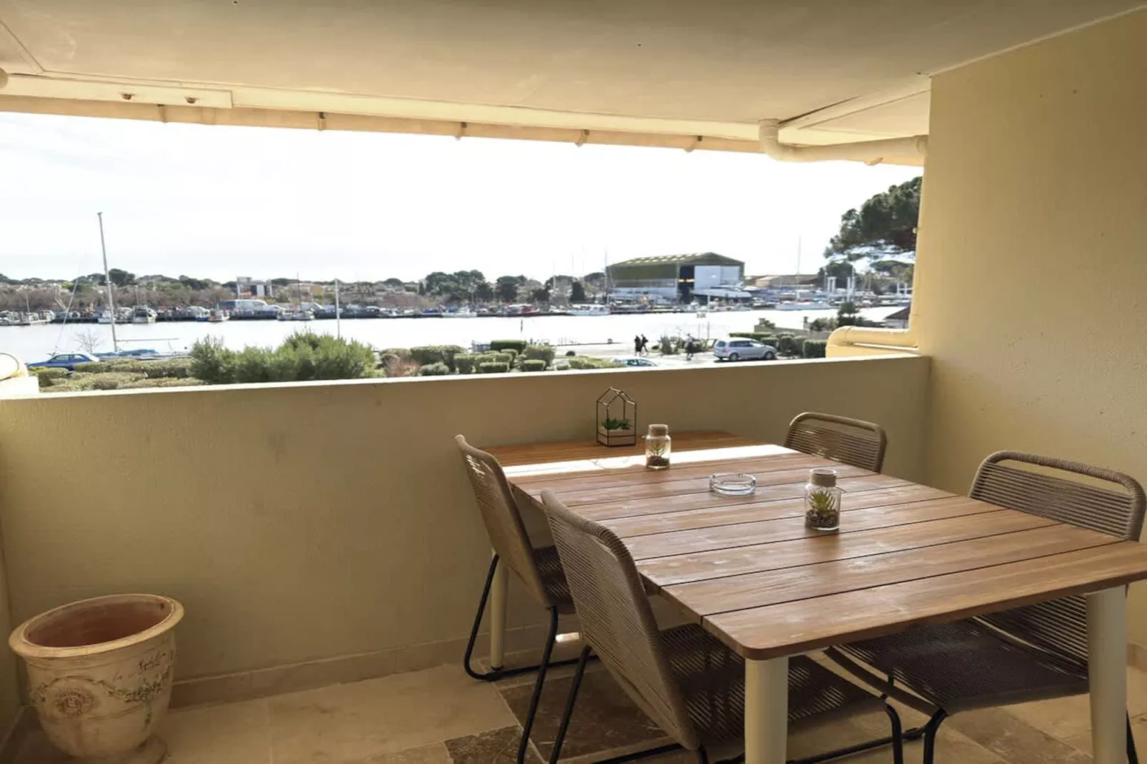 76 TAMA-Terrasse/Balkon