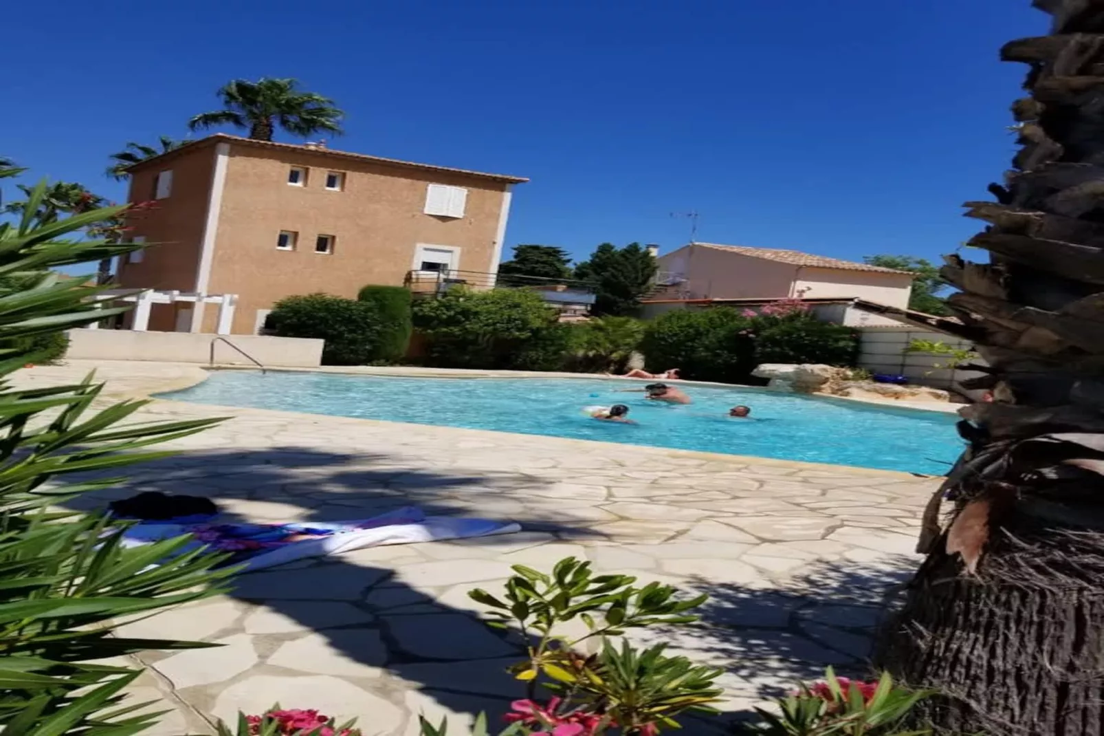 118 LAVABRE-Schwimmbad