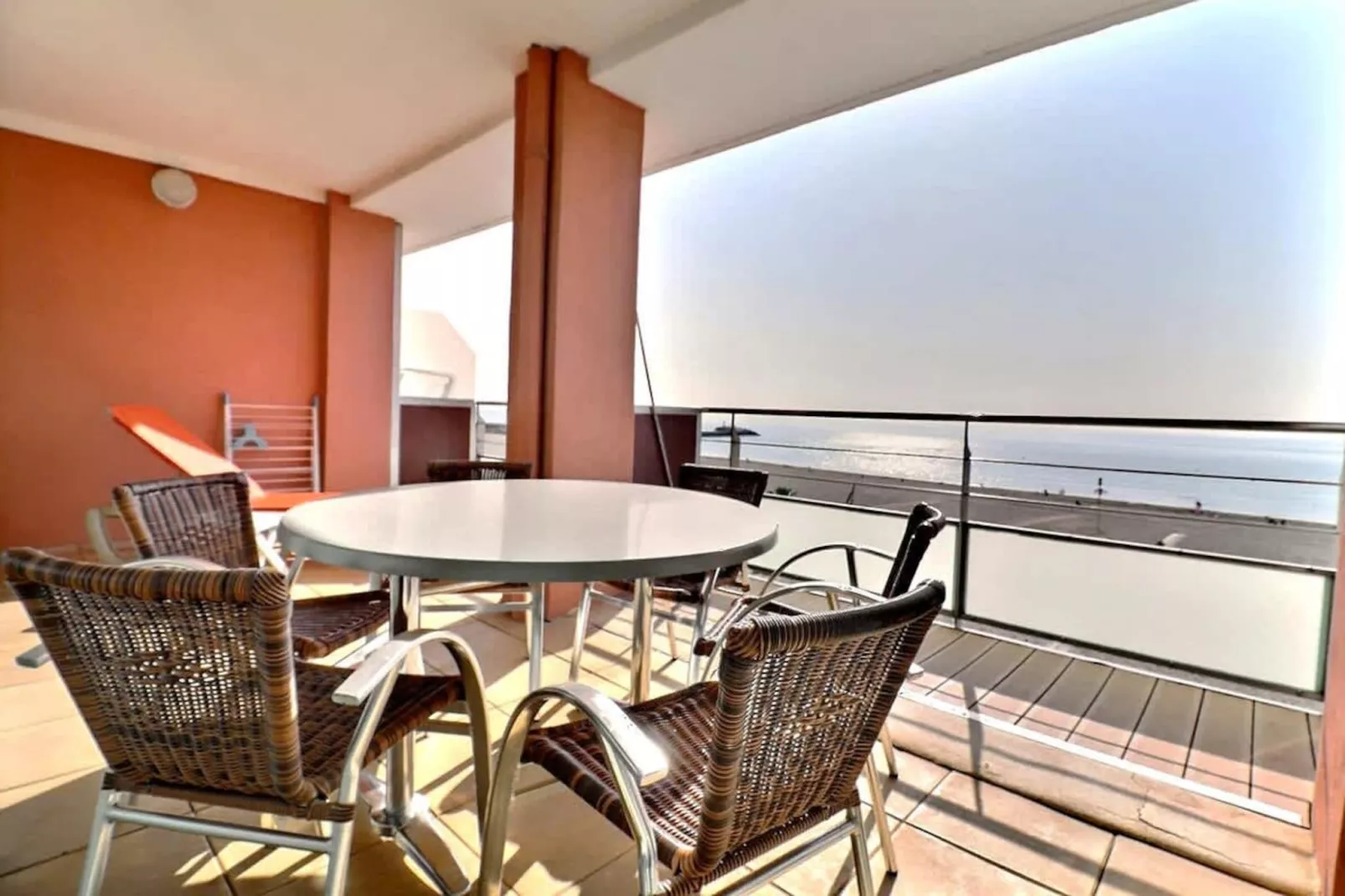 156 LENGAY (301)-Terrace balcony