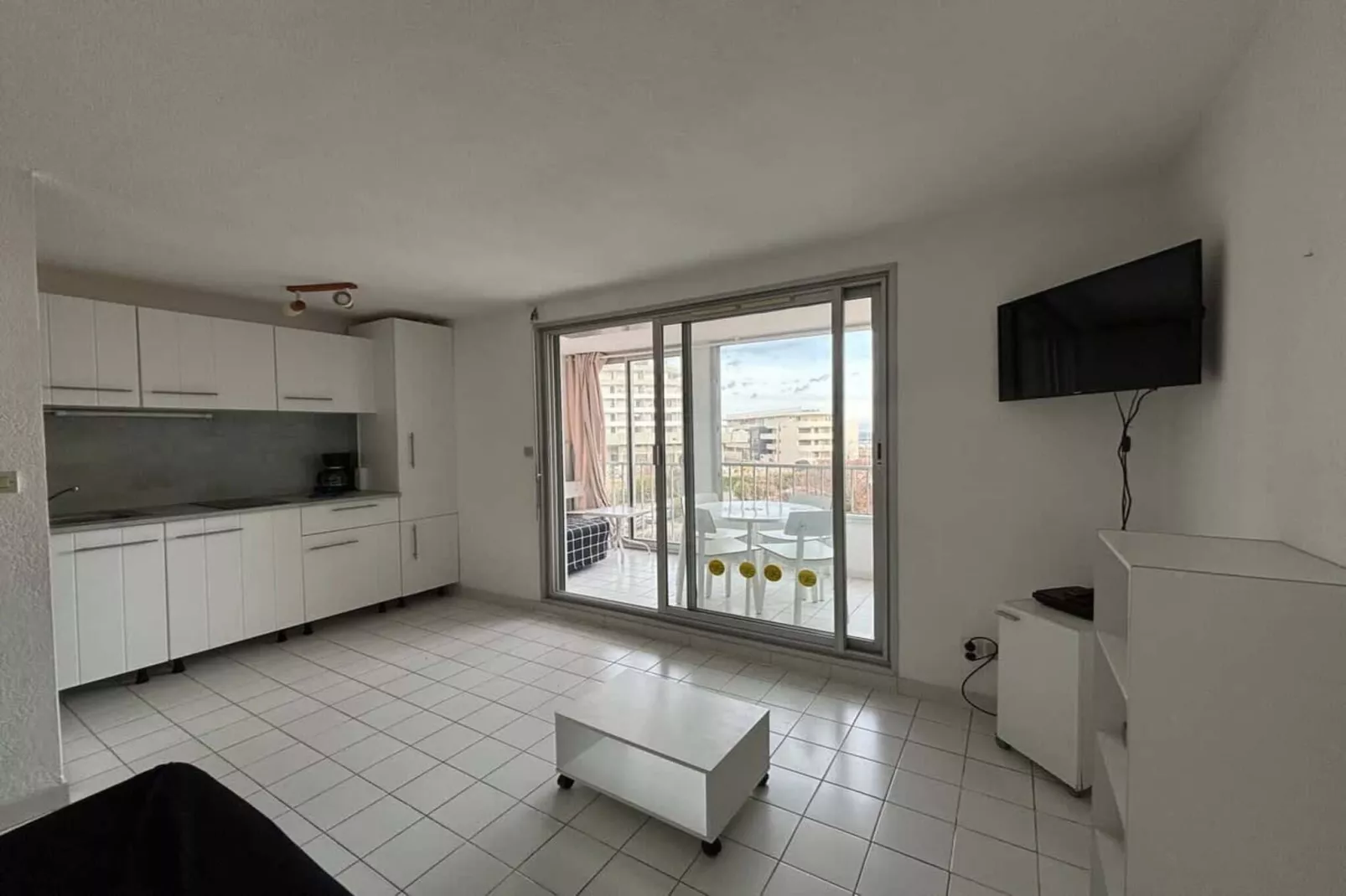 88 Appartement Valra-Küche