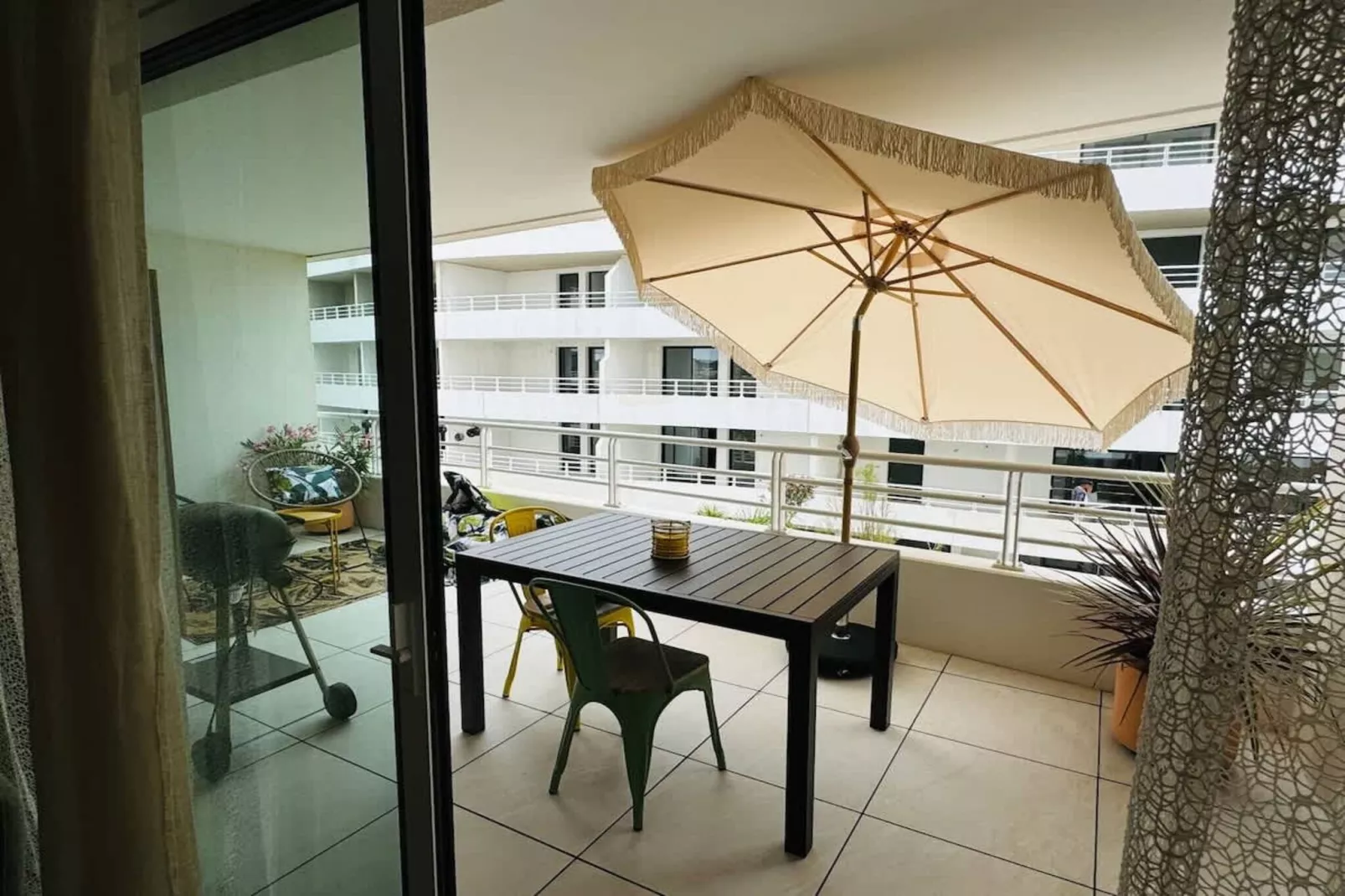 B403-Terrasse/Balkon