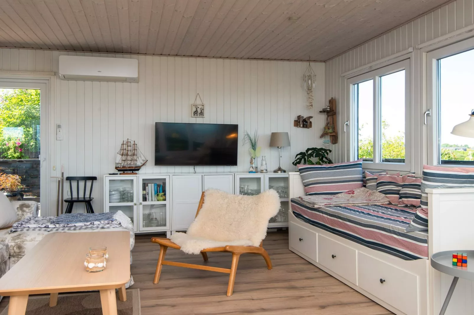 6 person holiday home in Hejls