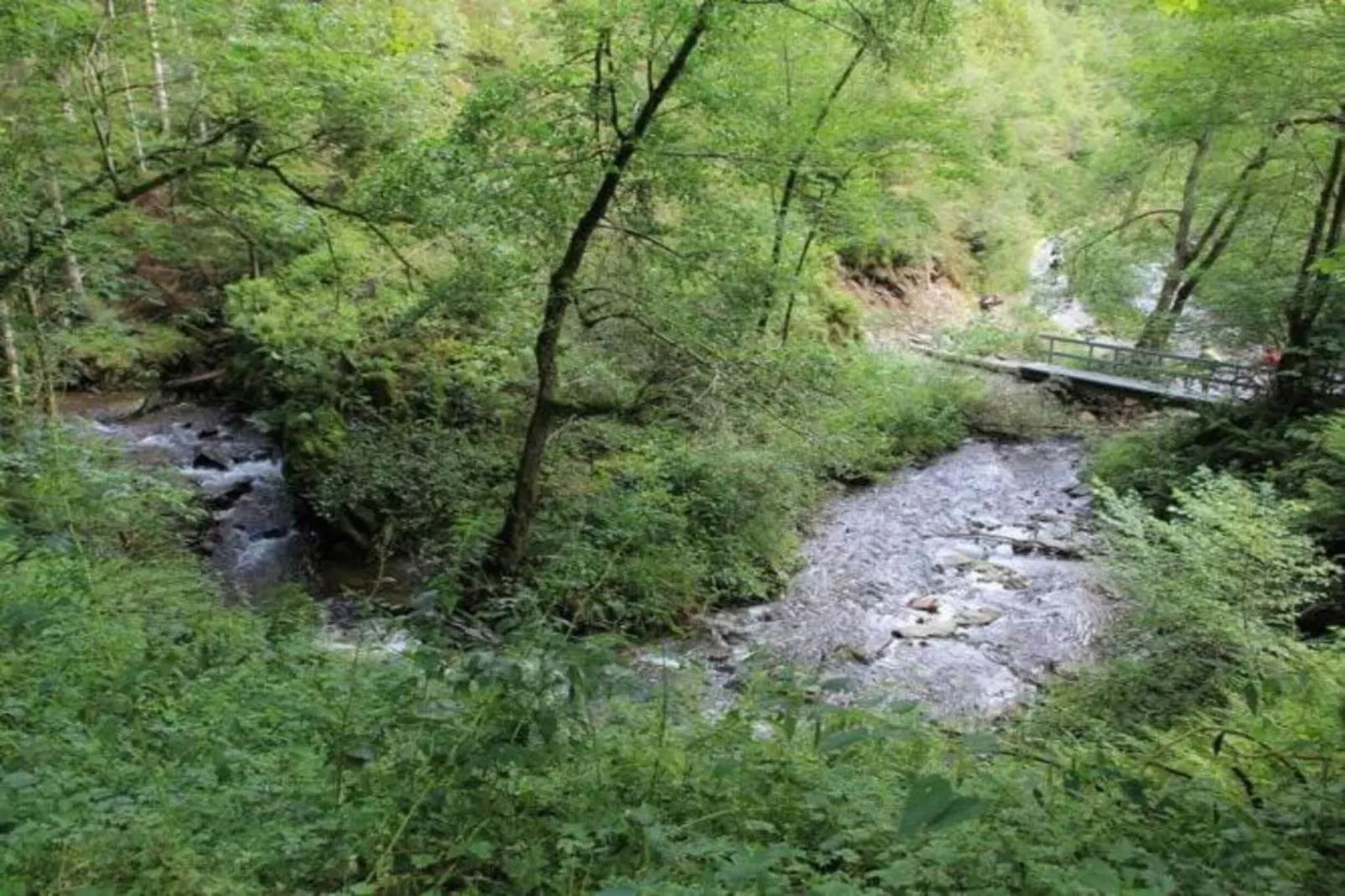 La Capucine-Areas within 20km in summer