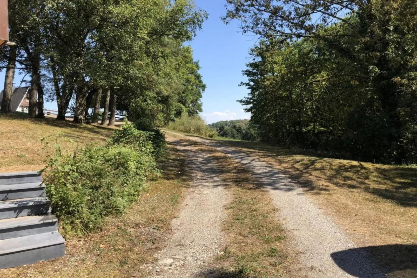 Al'Mezon-Areas within 20km in summer