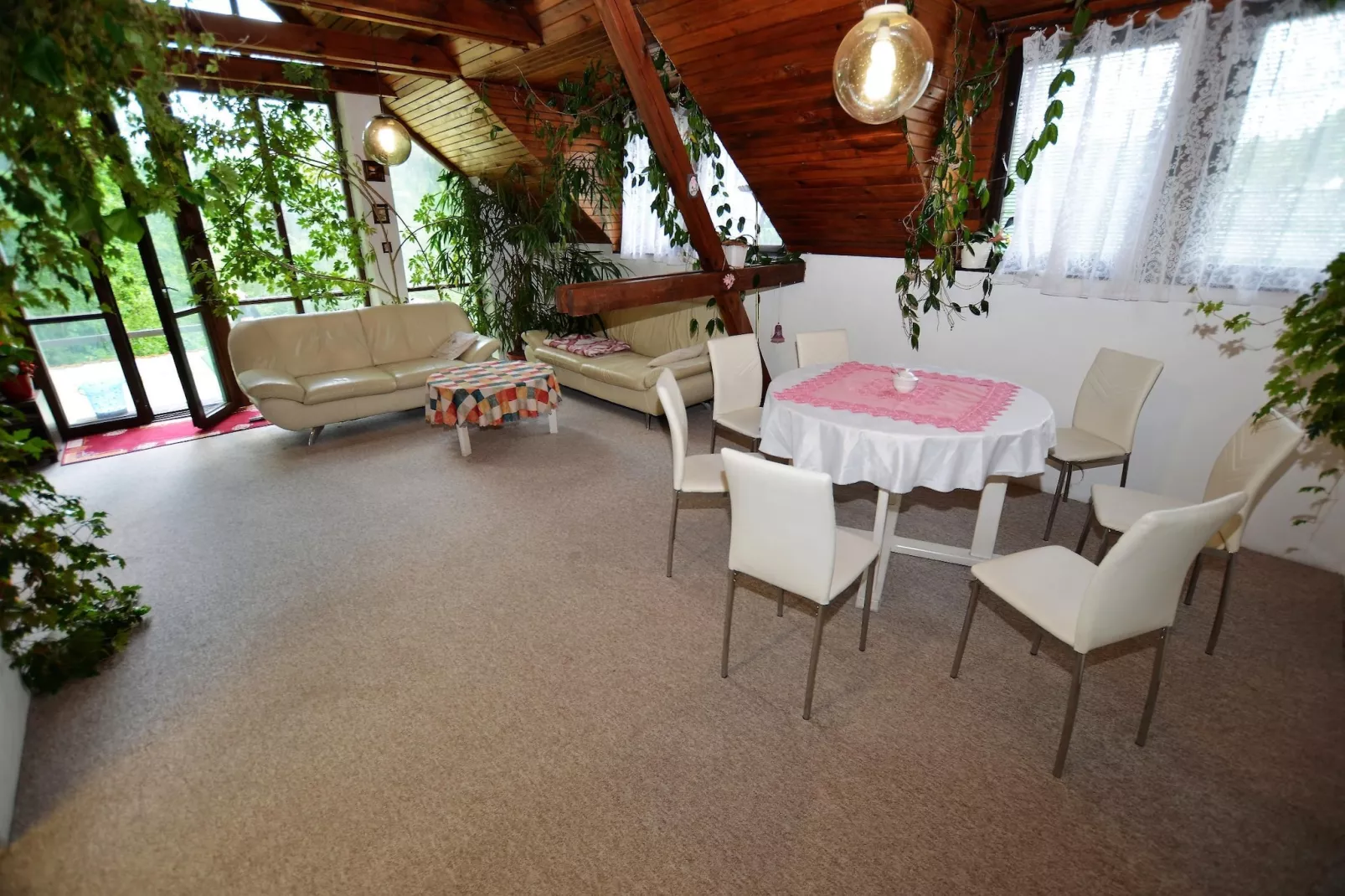 Villa Stastny-Dining room