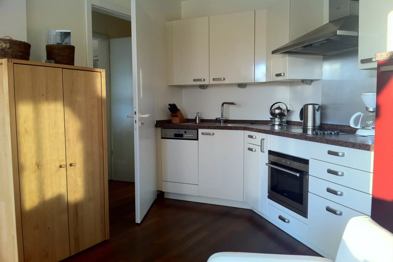 Charmante Inselwohnung/ 2 Balkone-Kitchen