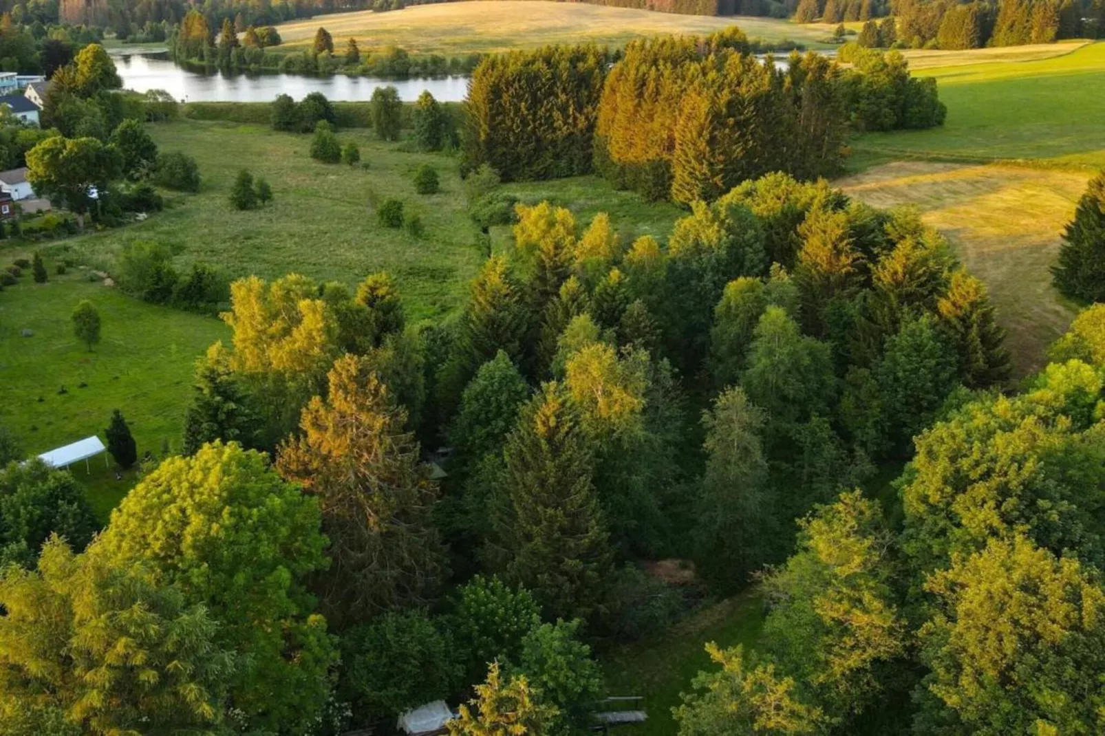 Kamschlacken-Areas within 5km in summer