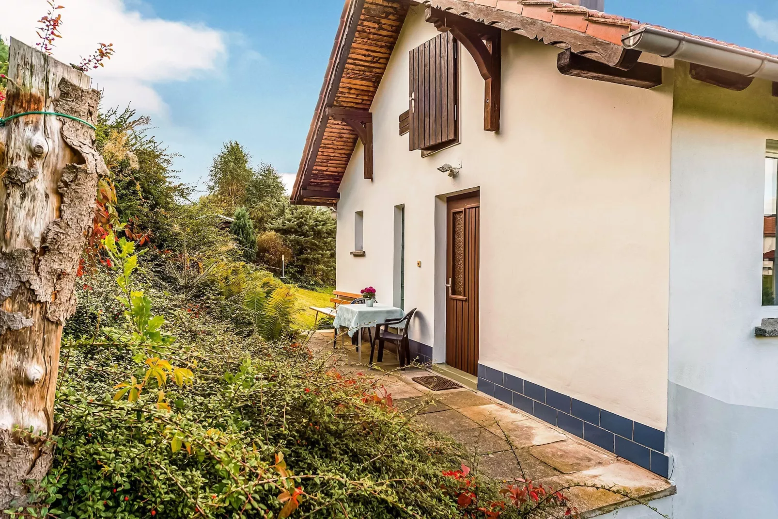Hinternah-Exterior in summer
