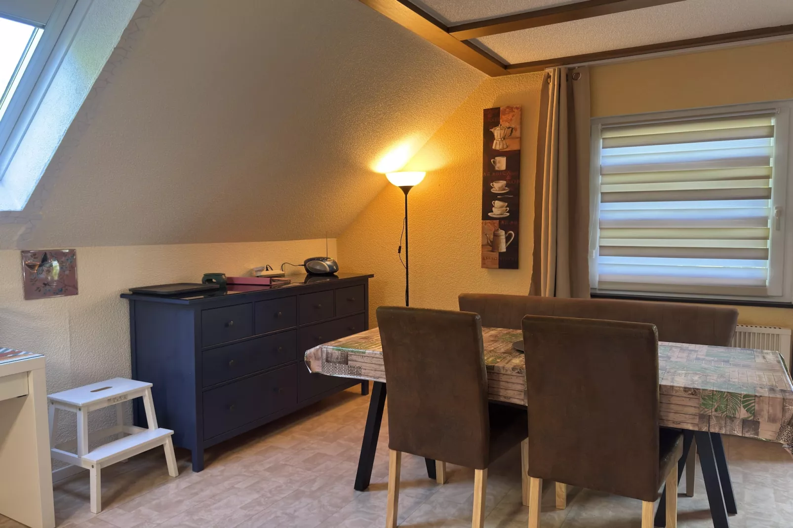 Obere Ferienwohnung-Wohnzimmer