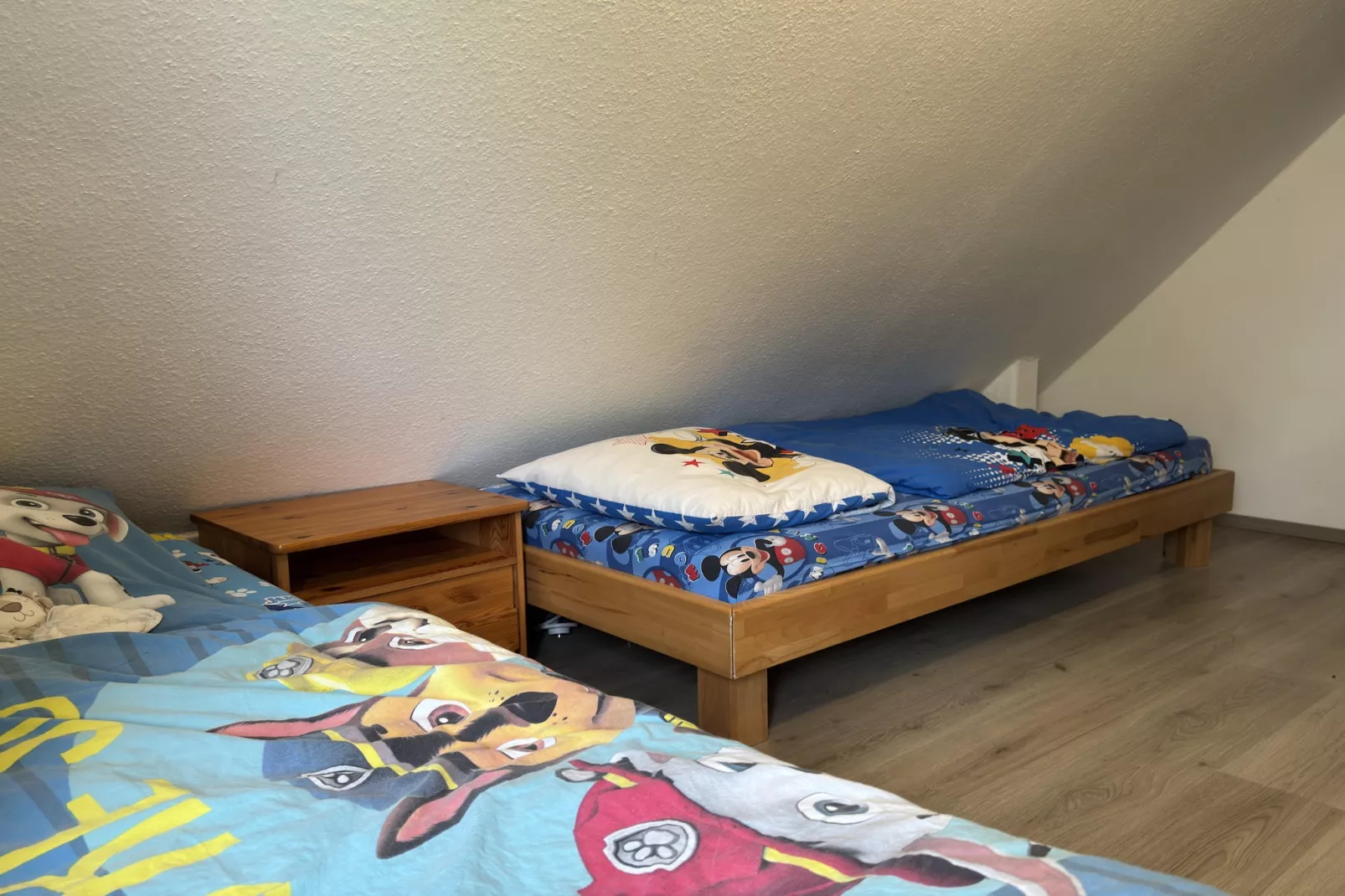 Doppelhaushälfte Neßmersiel-Schlafzimmer