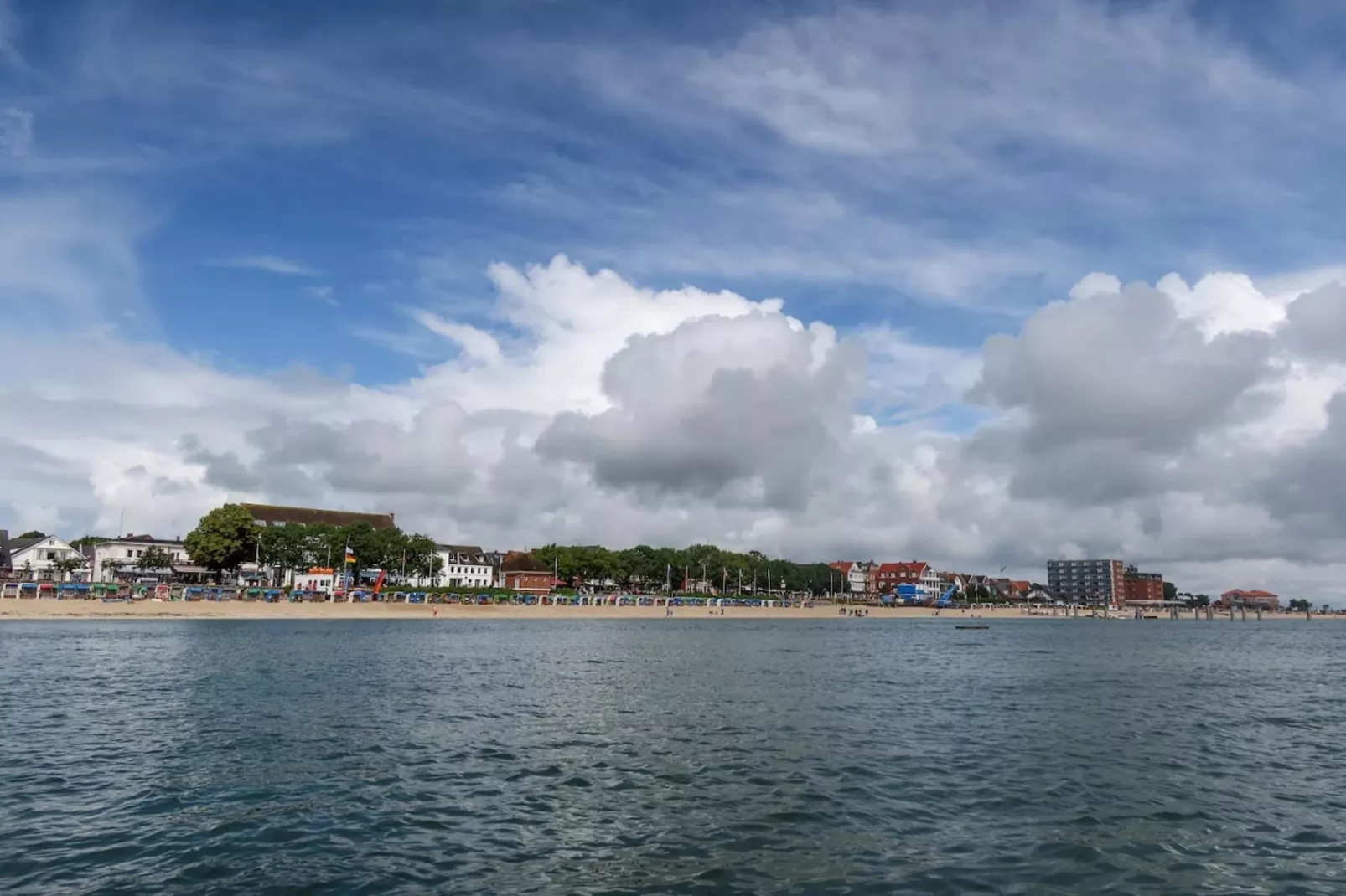 Ferienwohung in Wyk auf Föhr - Wohnung 3-Gebiete Sommer 1 km