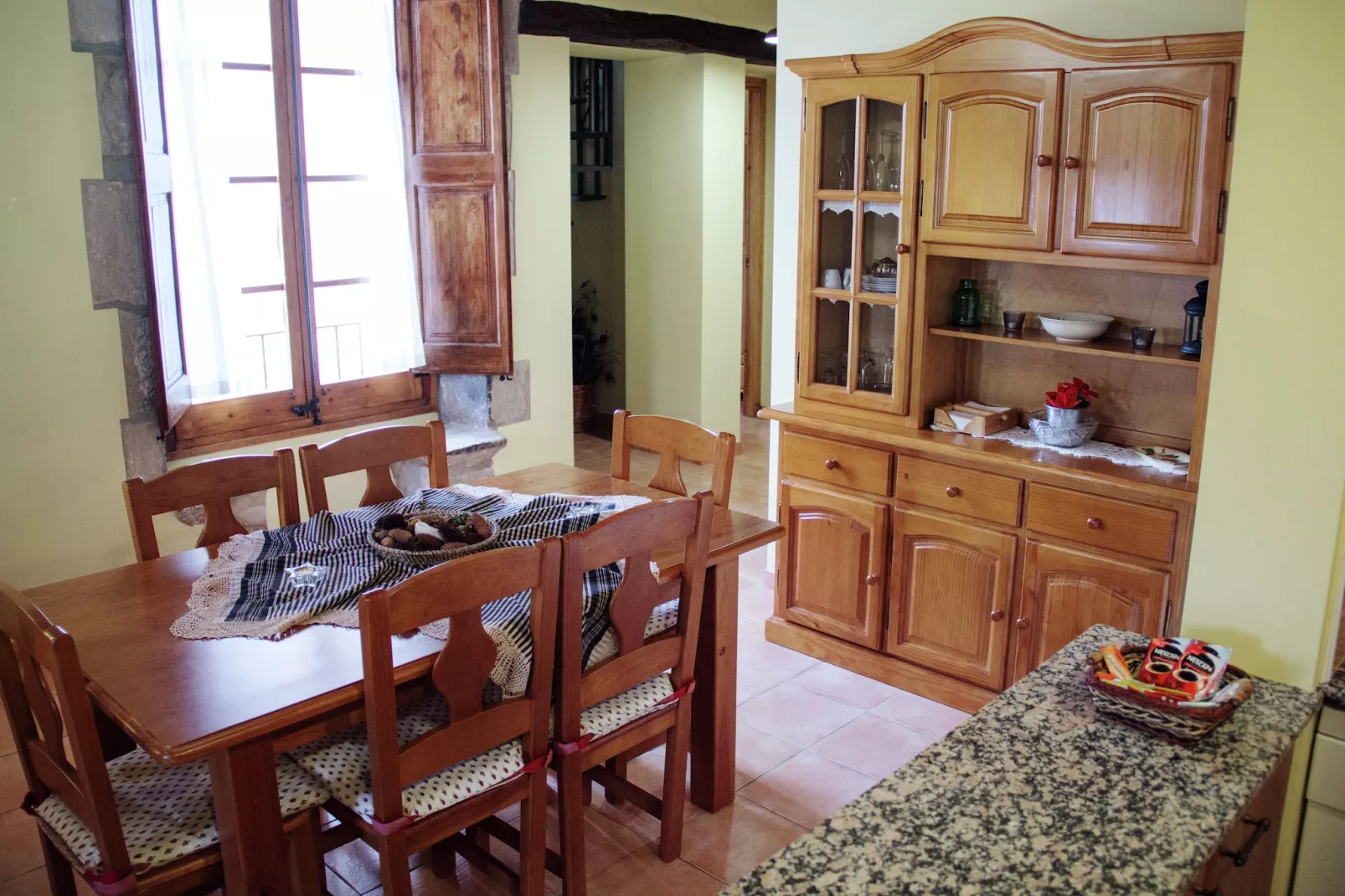 Can Códol 1-Salle à manger