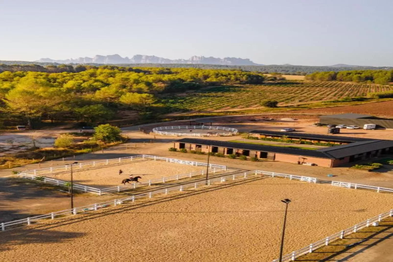El Racó-Areas within 20km in summer