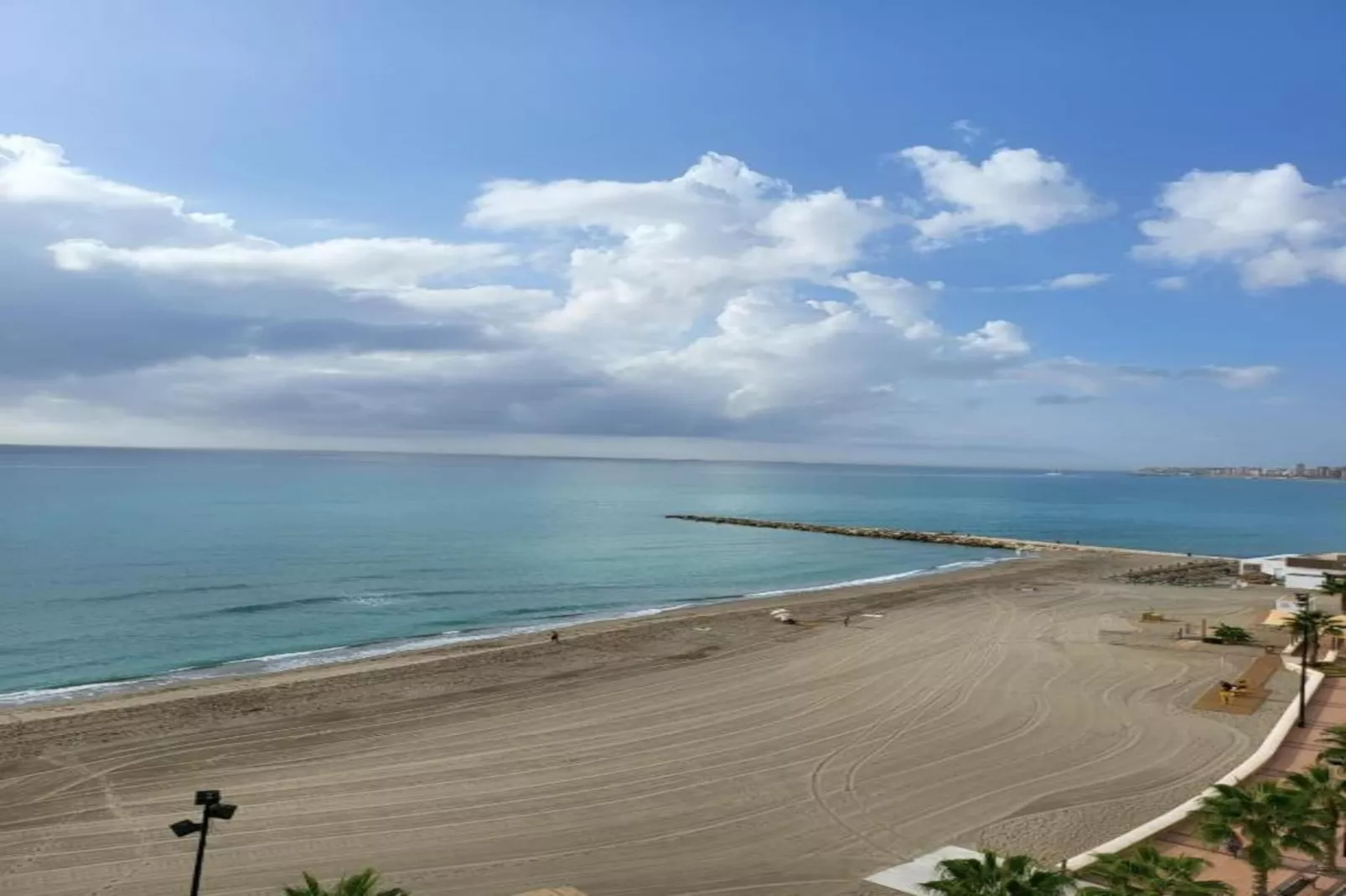 Sky-High Seaside Fuengirola Flat-Areas within 20km in summer