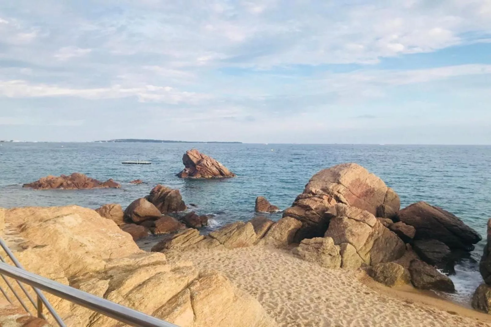 Vue mer-Zones été à 1 km