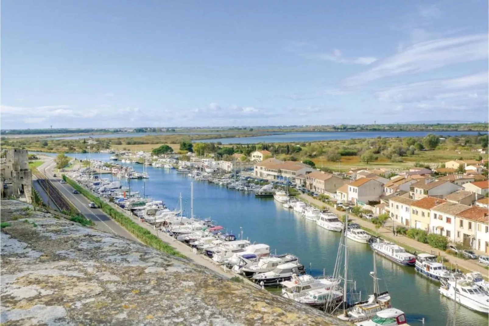 Au bord de l'eau-Areas within 5km in summer