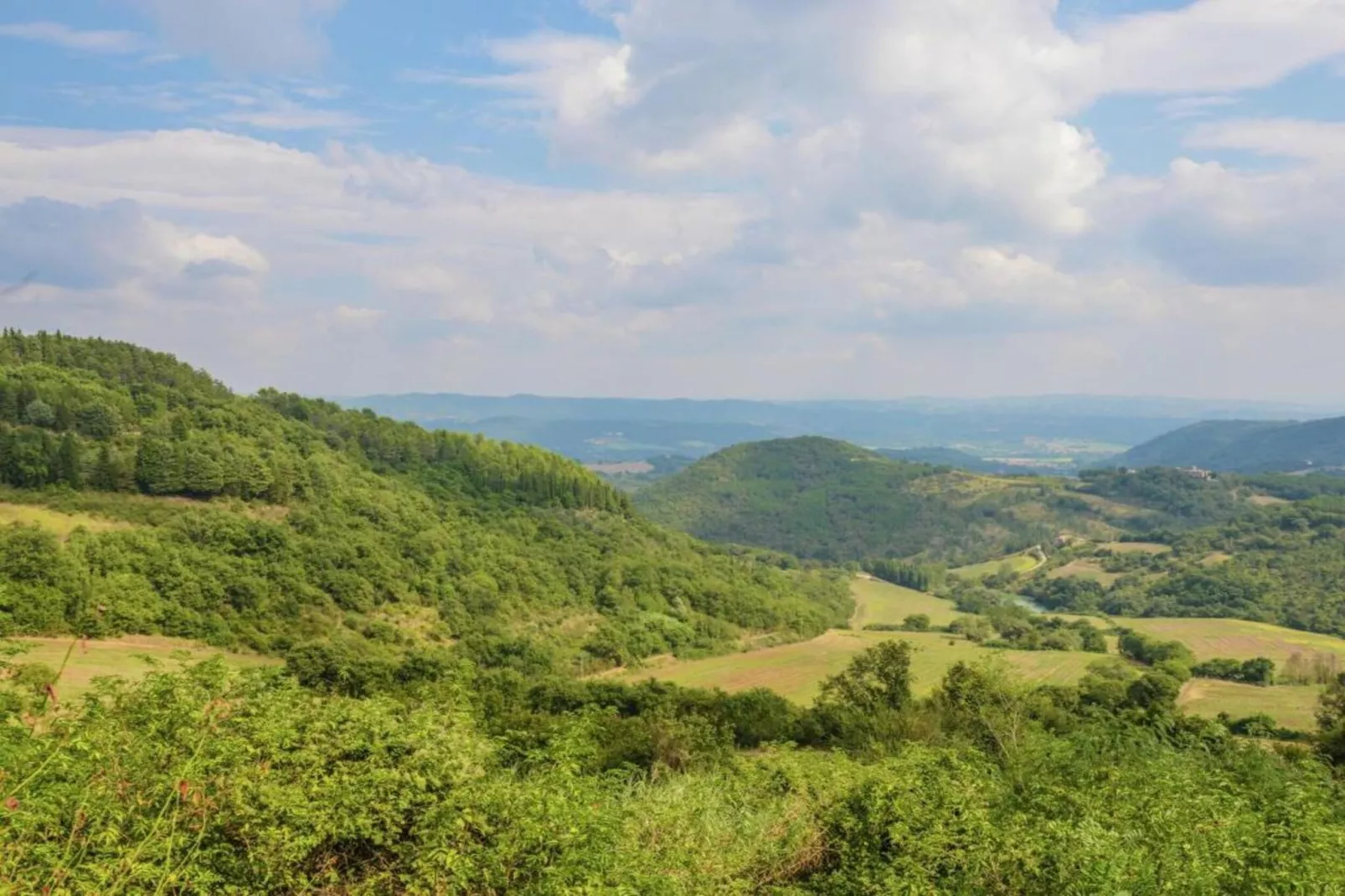 Loggia-Areas within 5km in summer