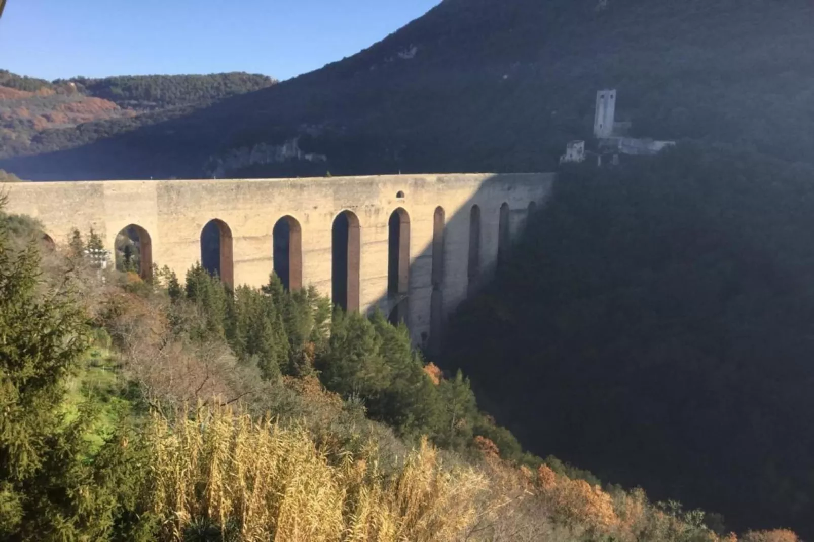 Colombaia-Areas within 20km in summer