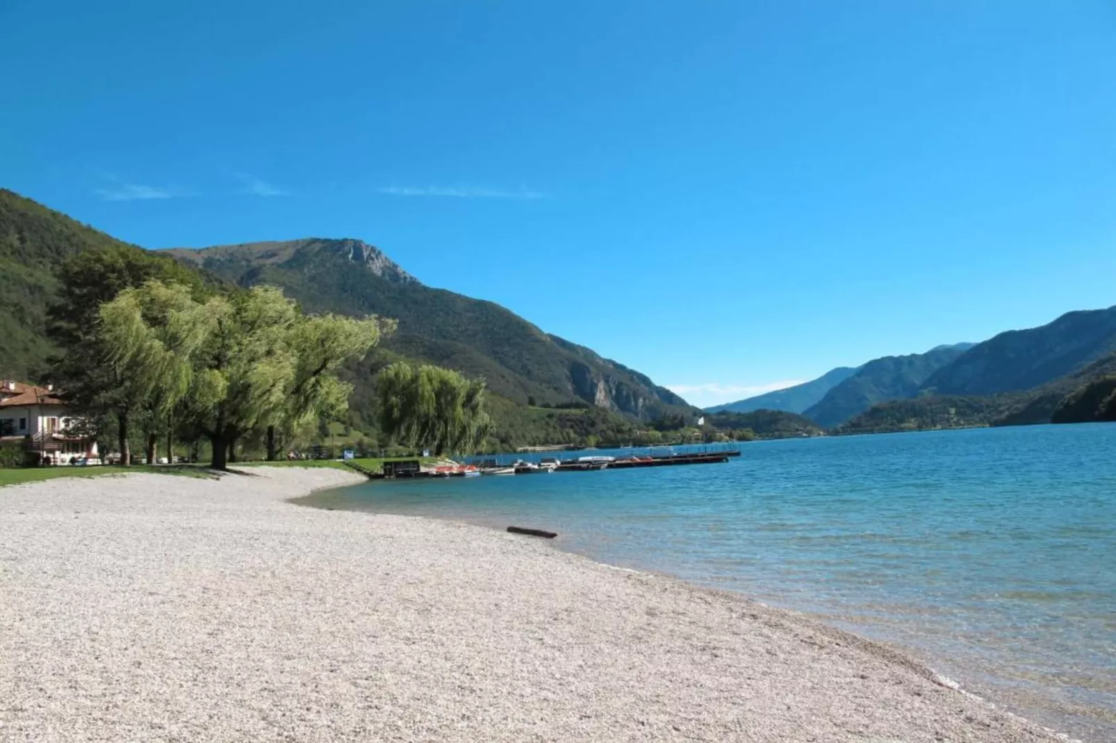 Dromae-Areas within 1km in summer