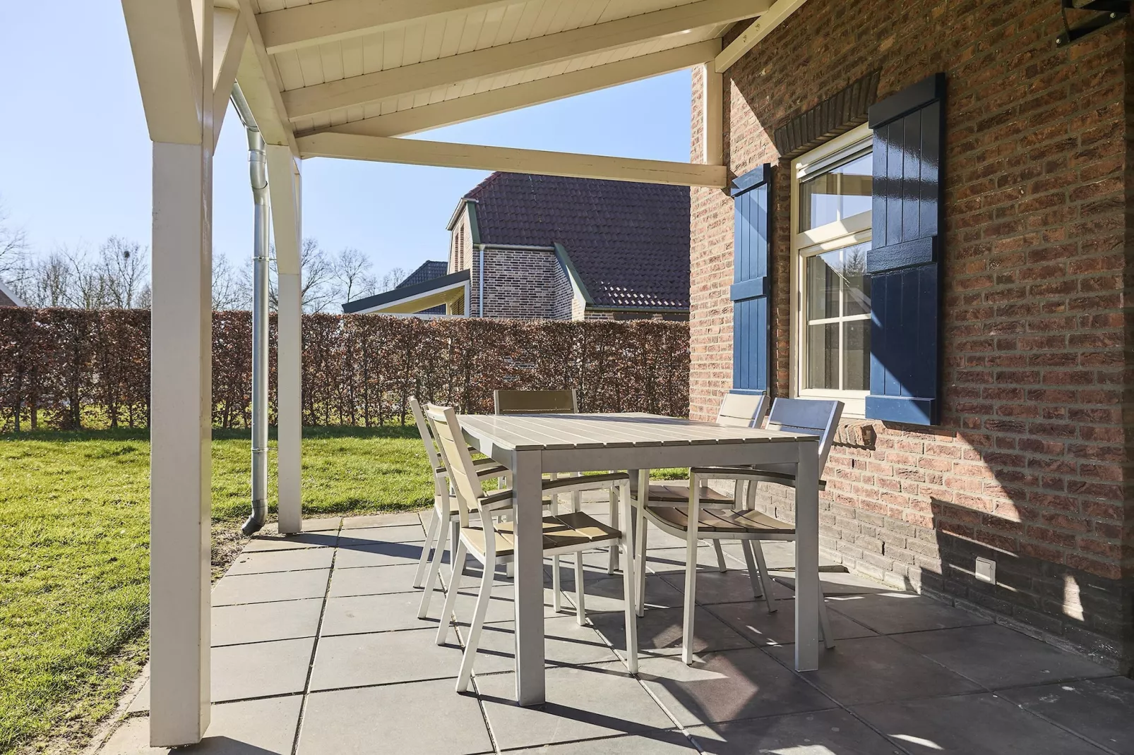 Buitenhof De Leistert 15-Terrace balcony
