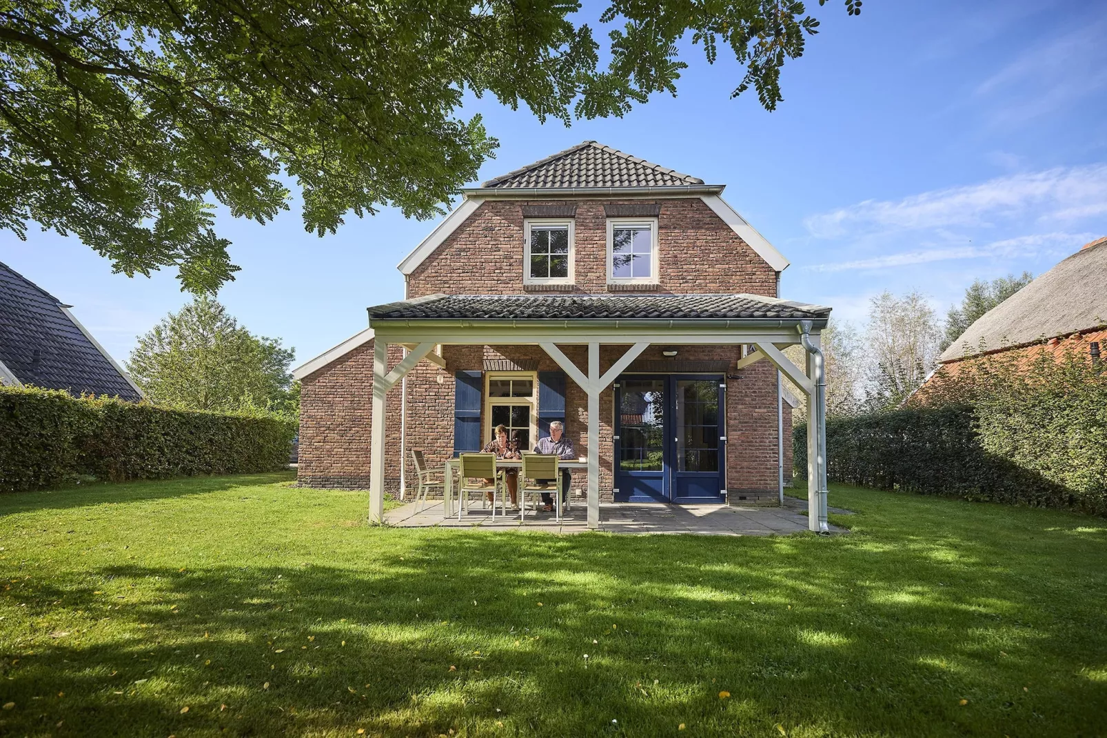Buitenhof De Leistert 13-Exterior in summer