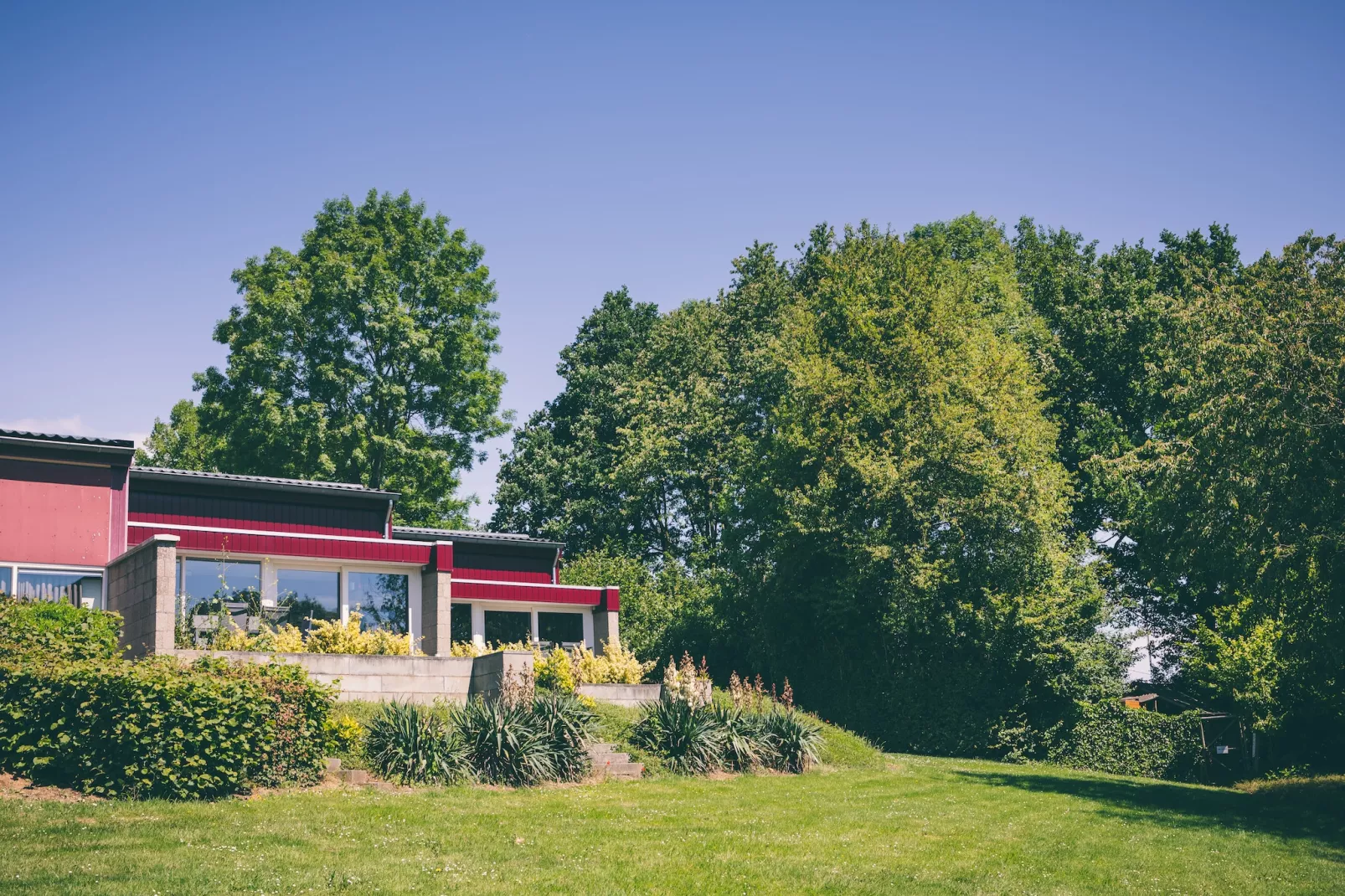 Bungalowpark Schin op Geul 9-Exterior in summer